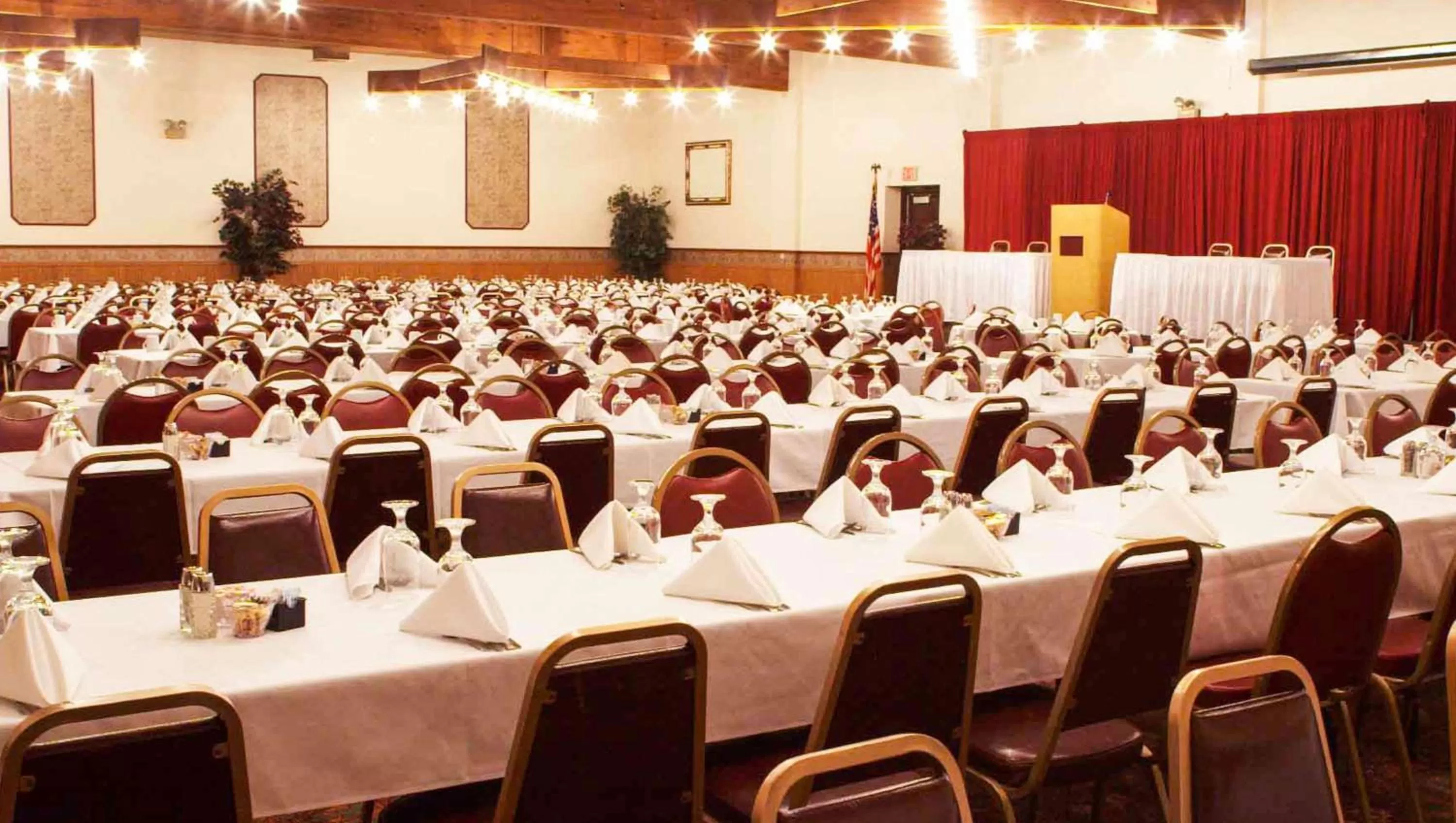 Banquet/Function facilities in Voyageur Inn and Conference Center