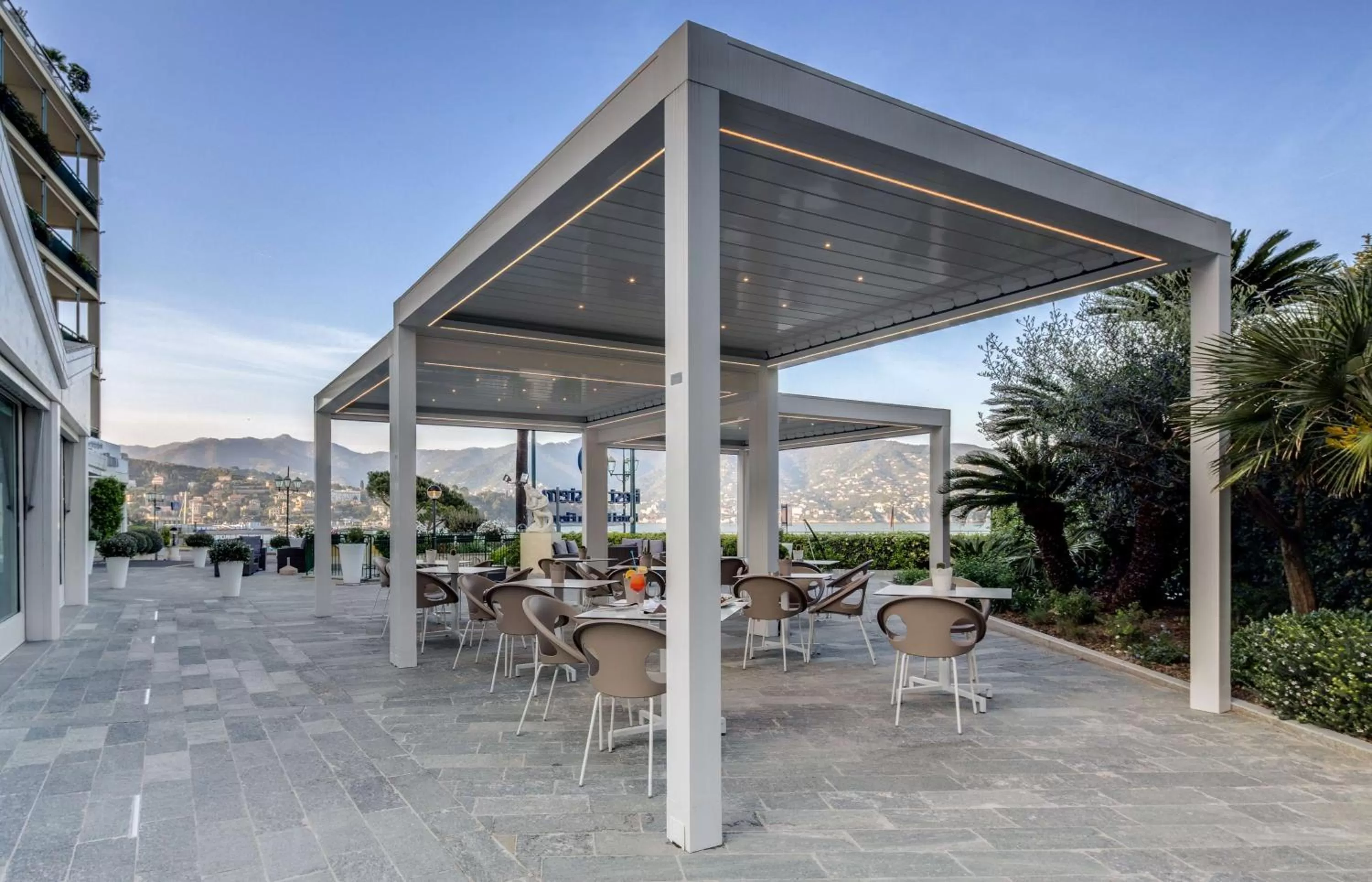 Restaurant/places to eat in Best Western Regina Elena