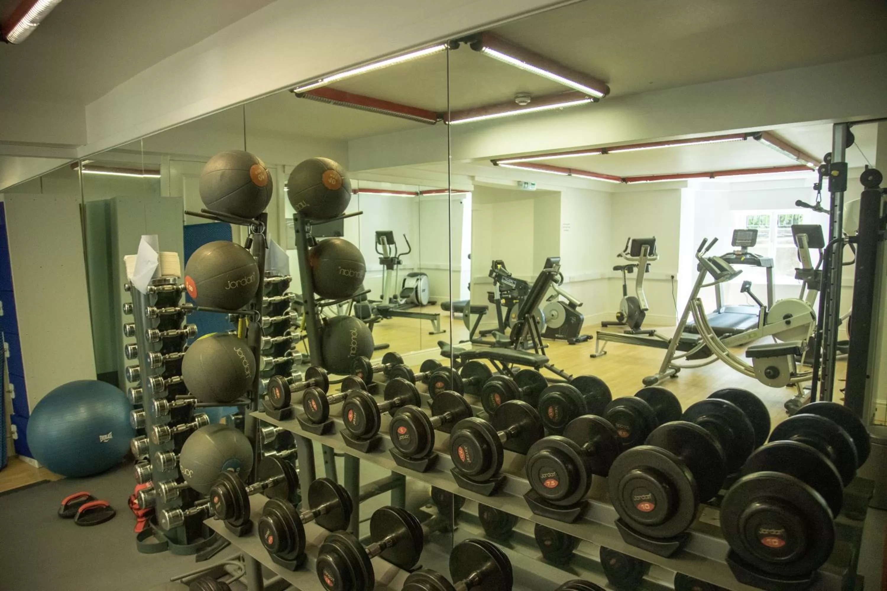 Fitness centre/facilities in B/W Plus Buxton Lee Wood Hotel