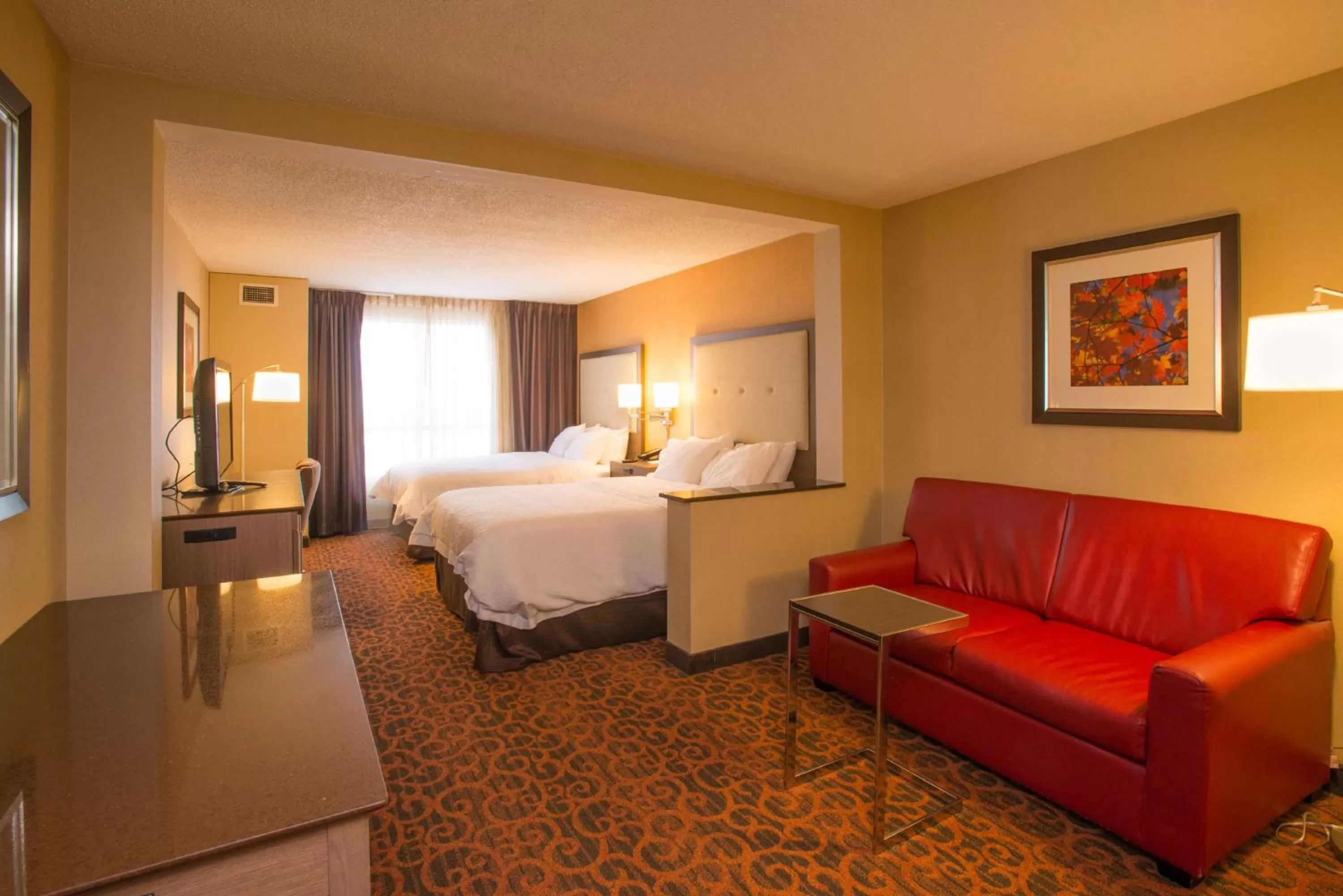 Bedroom, Bed in Hampton Inn Toronto-Mississauga West