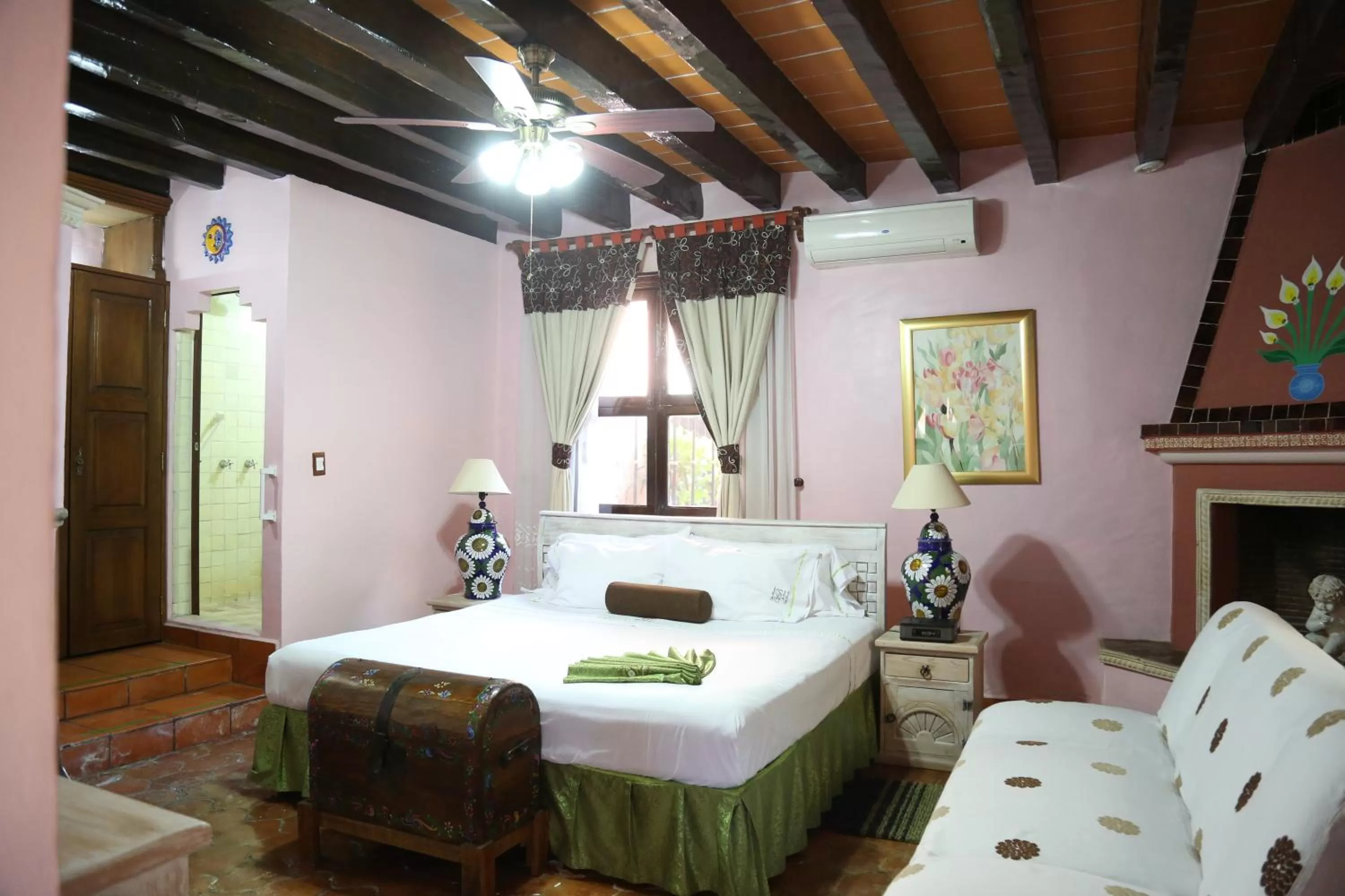 Photo of the whole room, Bed in Villa Bonita Les Terrasses