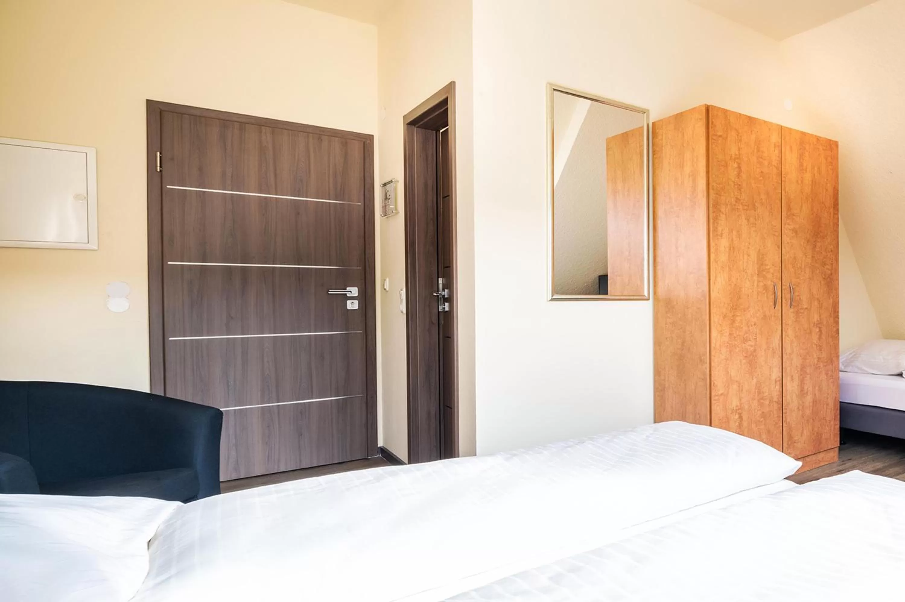 Bedroom, Bed in Schroeders City-Style-Hotel