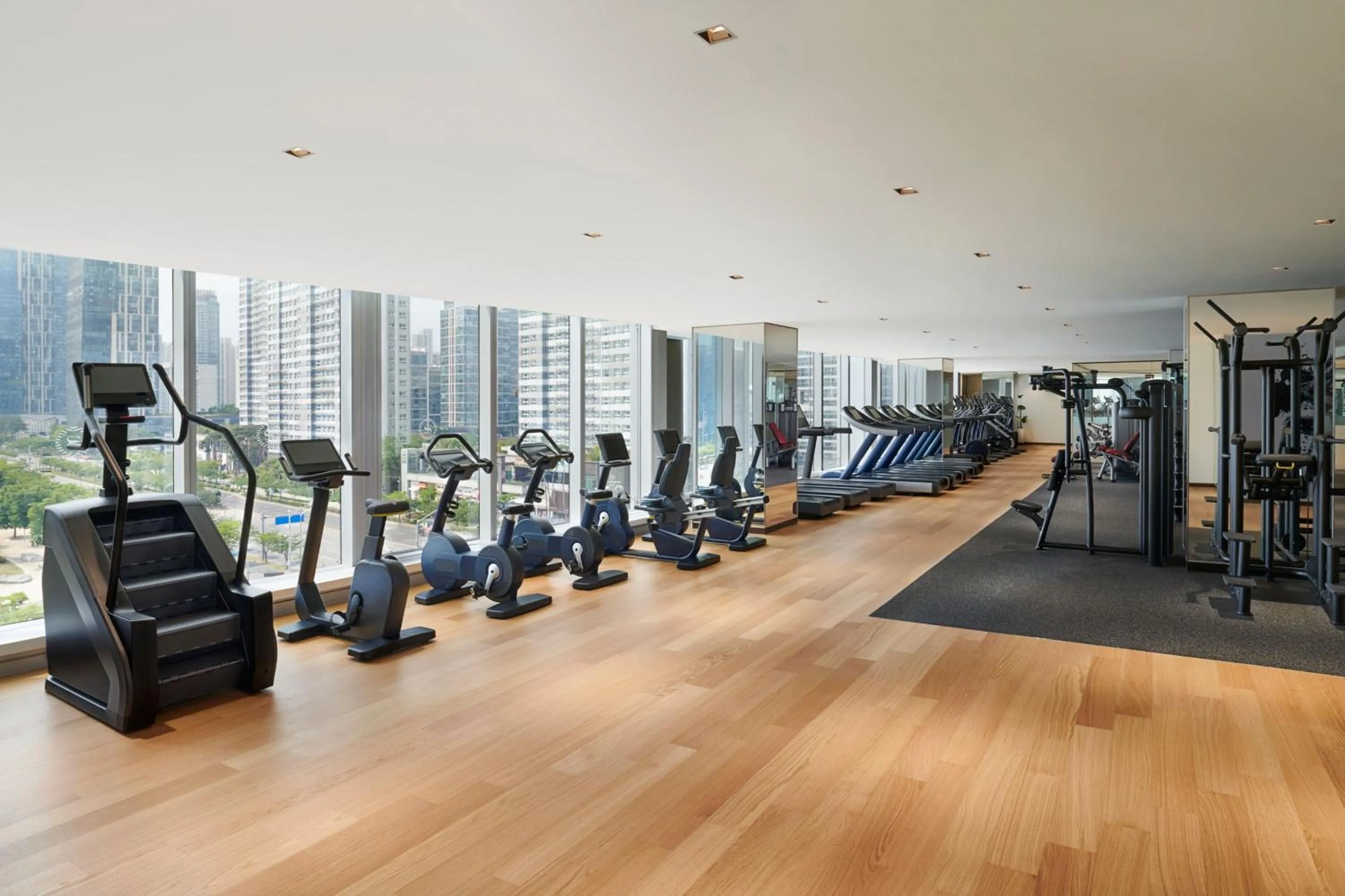 Fitness centre/facilities in Sheraton Grand Incheon Hotel