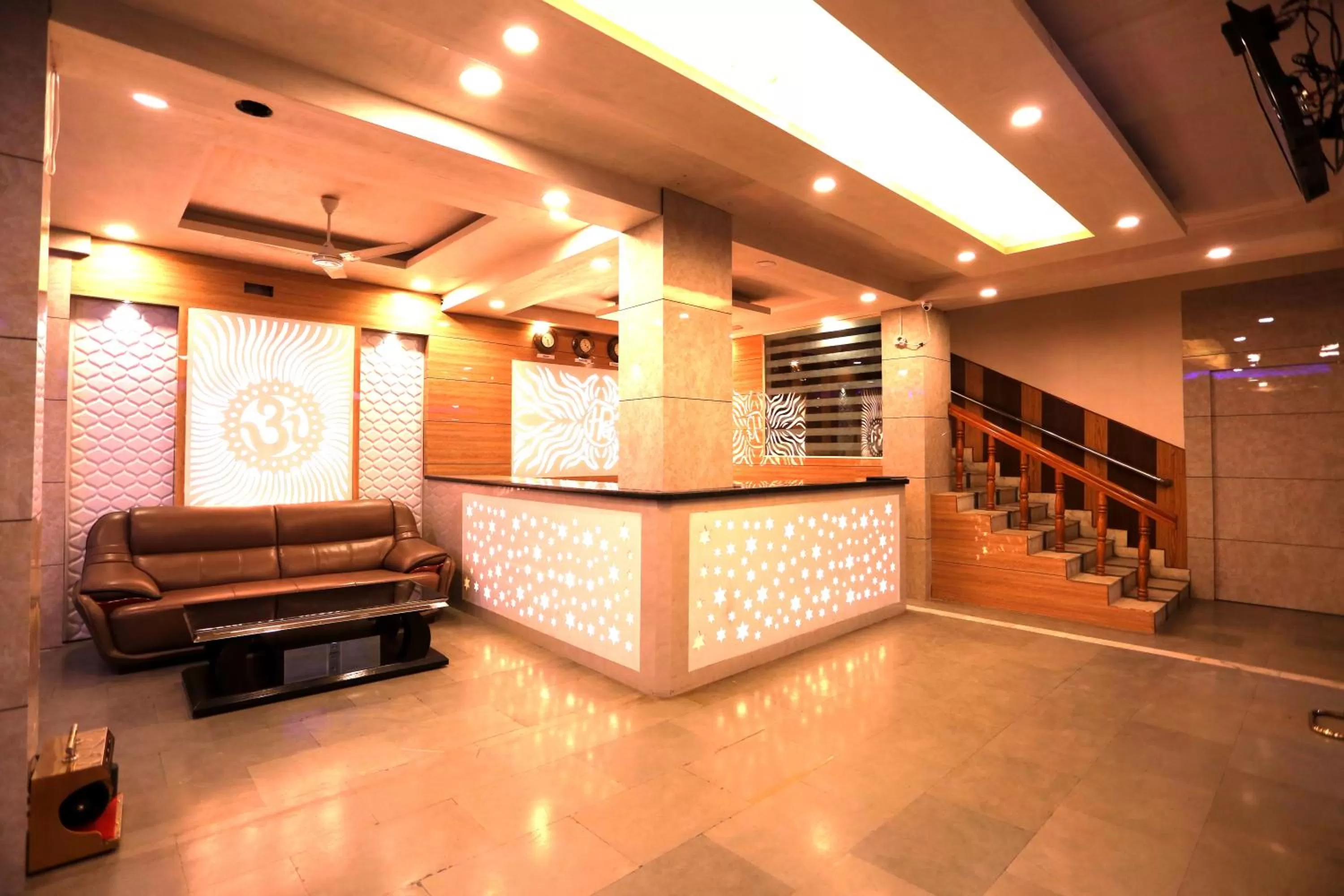 Lobby or reception in Paradise Ganga - A River Side Hotel
