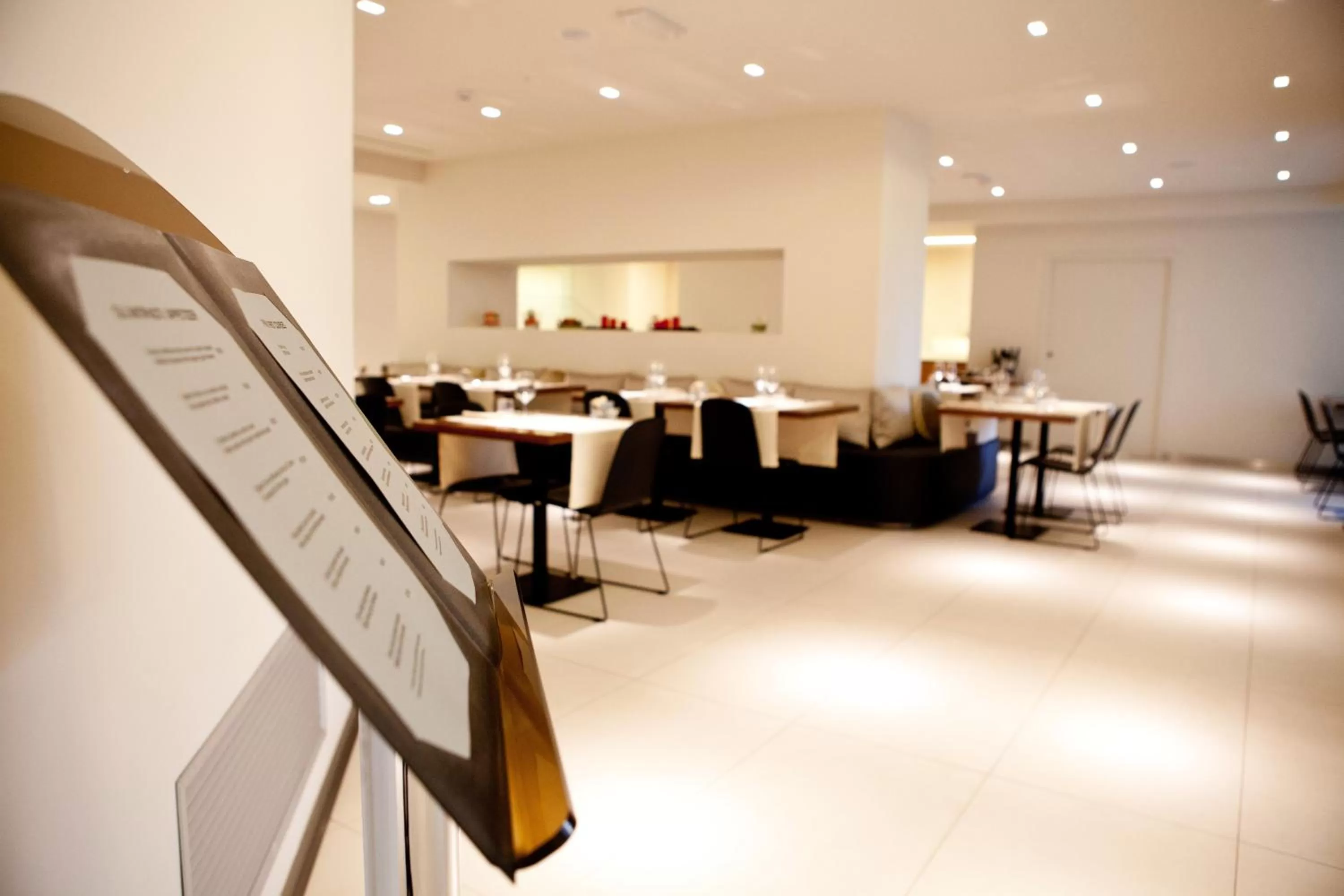 Restaurant/places to eat in Albergo Dei Laghi