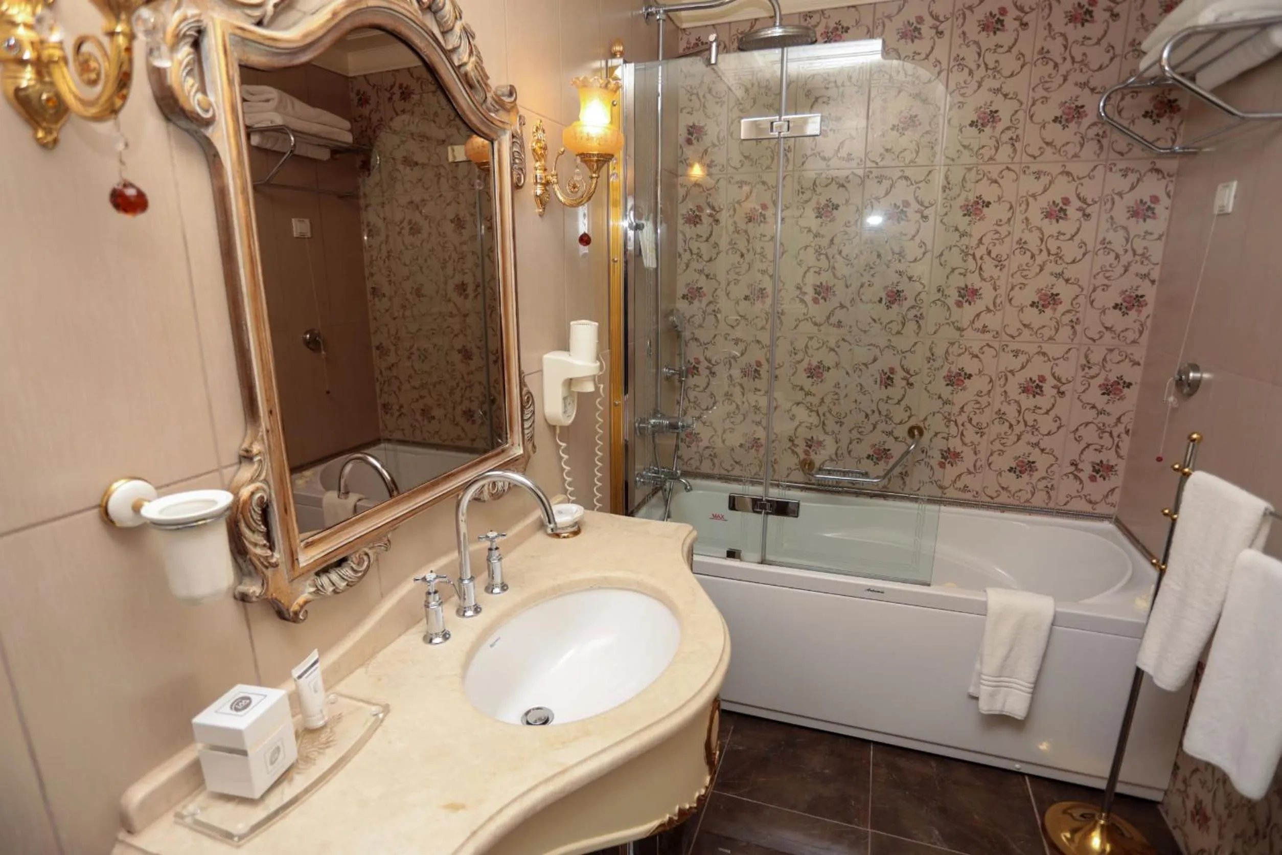 Bathroom in Limak Yalova Thermal Boutique Hotel