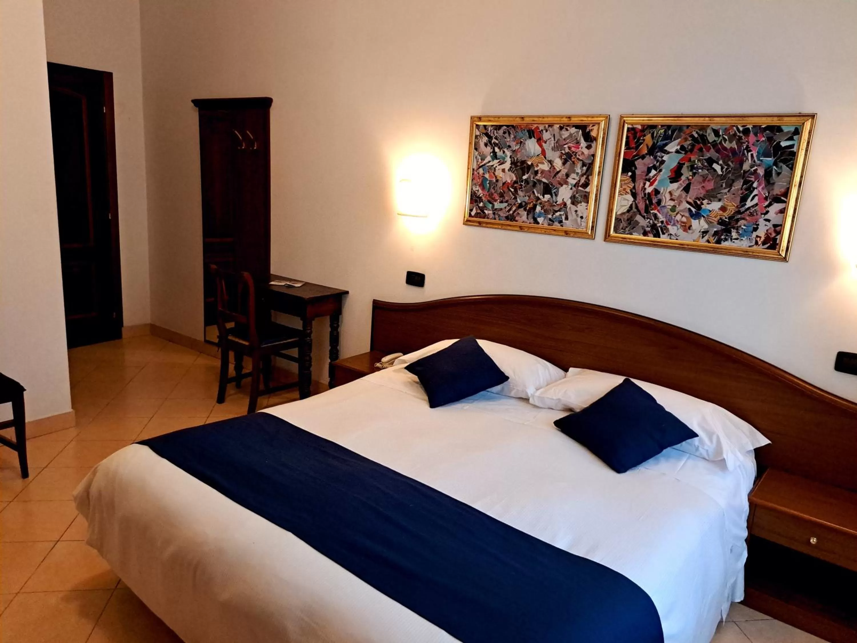 Bed in Hotel Bonazzi