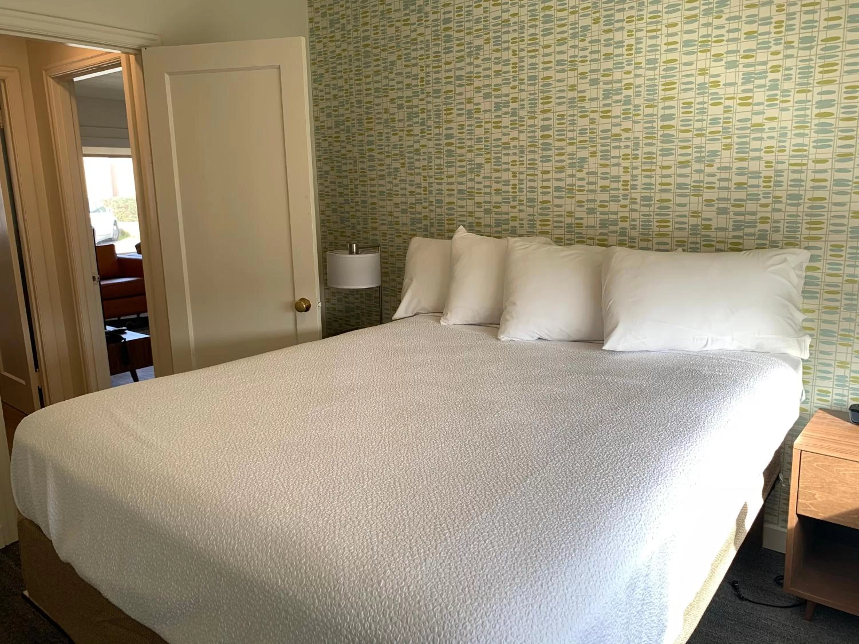 Bed in The Ocean Front at Seaside