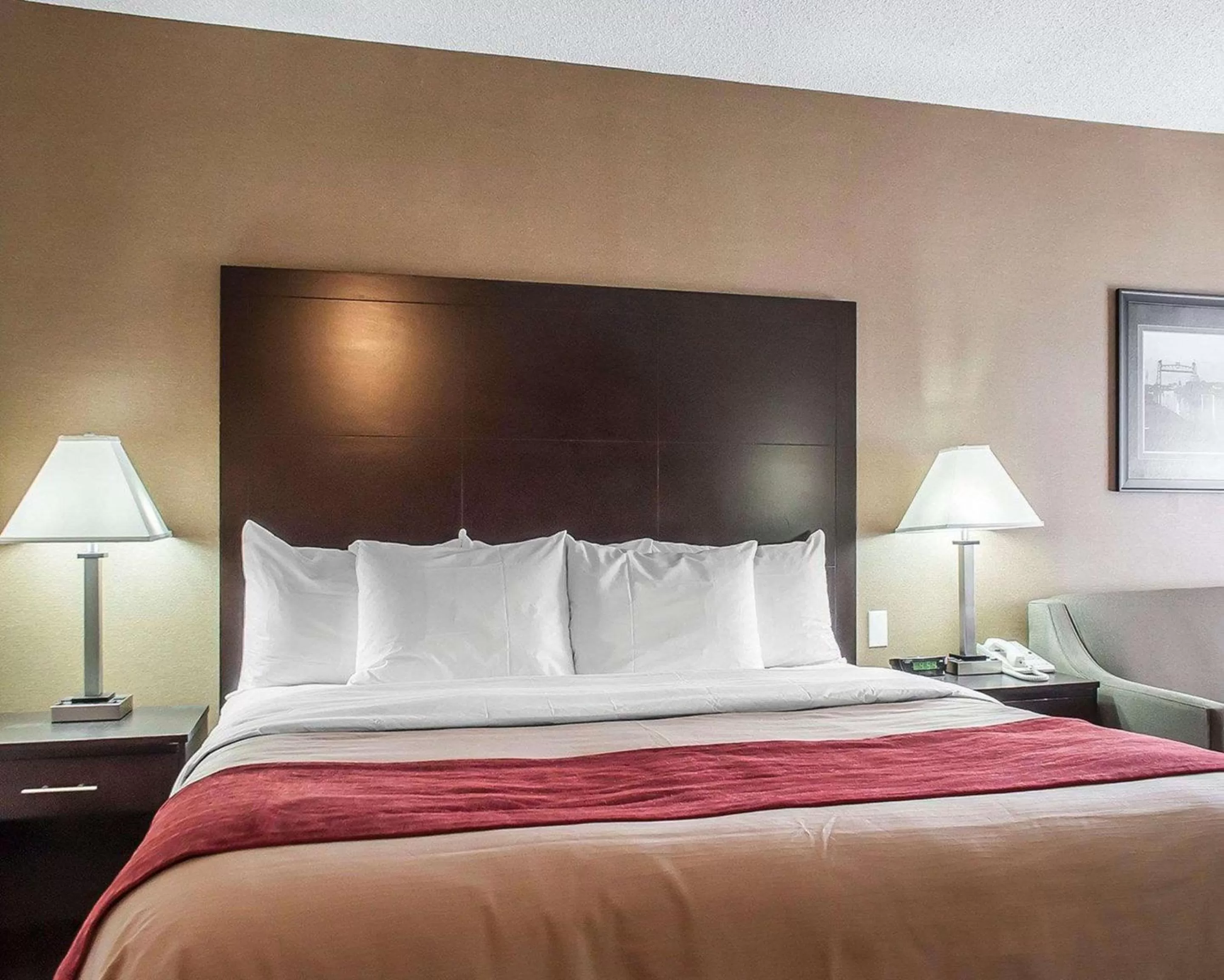 Photo of the whole room, Bed in Comfort Inn