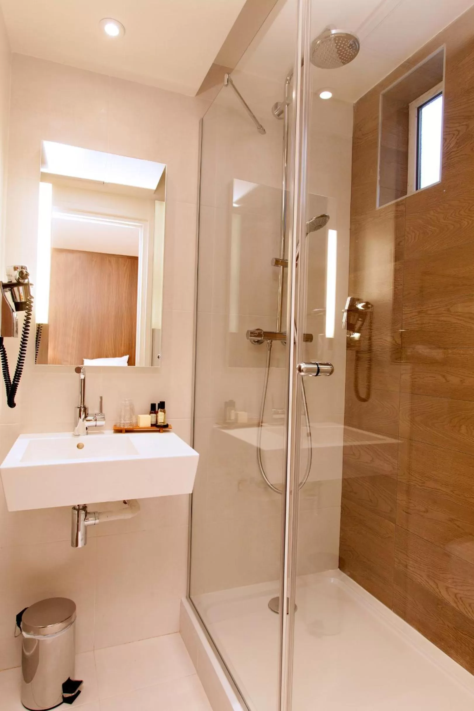 Bathroom in Best Western Plus 61 Paris Nation Hotel