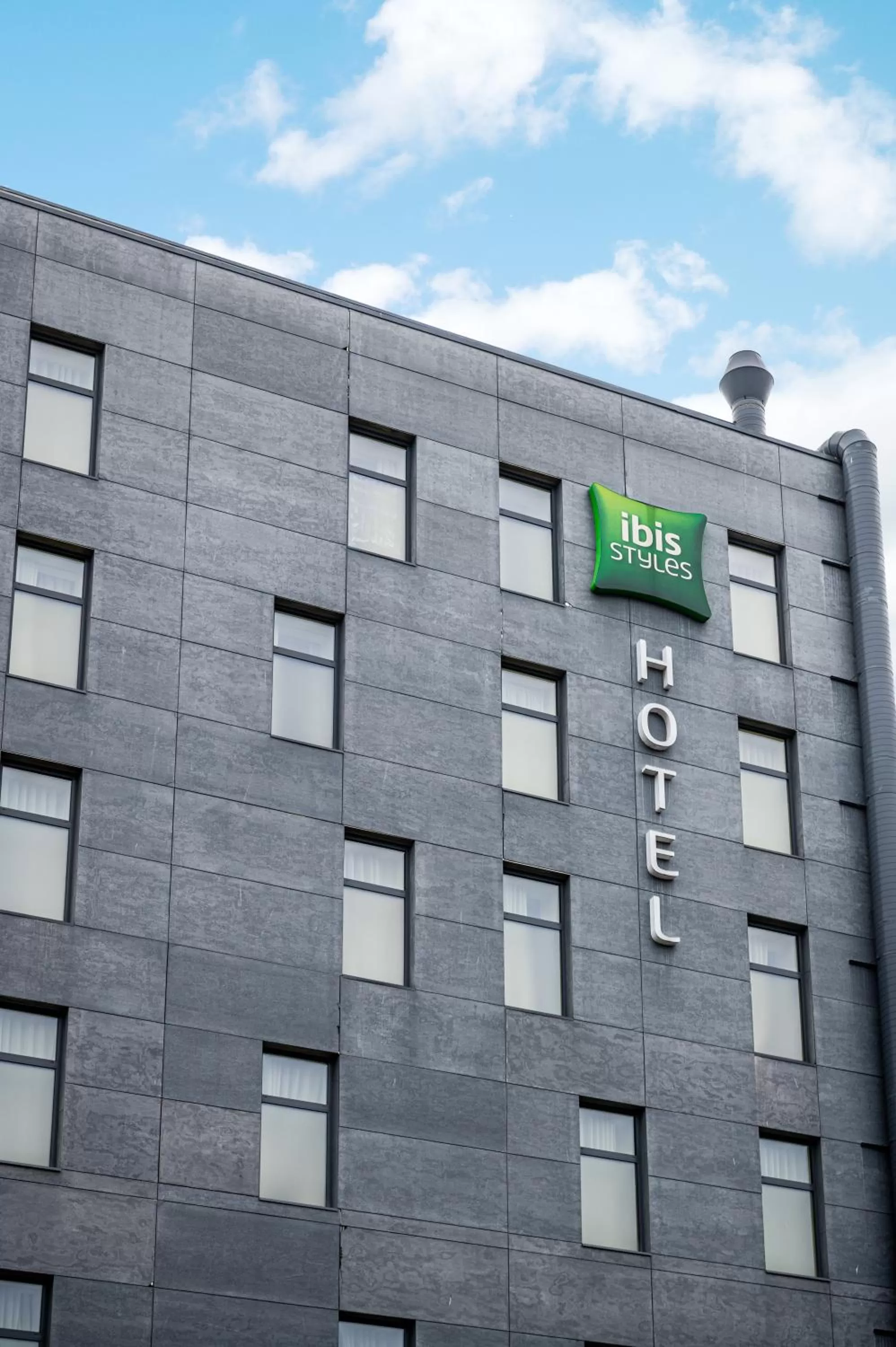 Property building in ibis Styles Glasgow Centre George Square