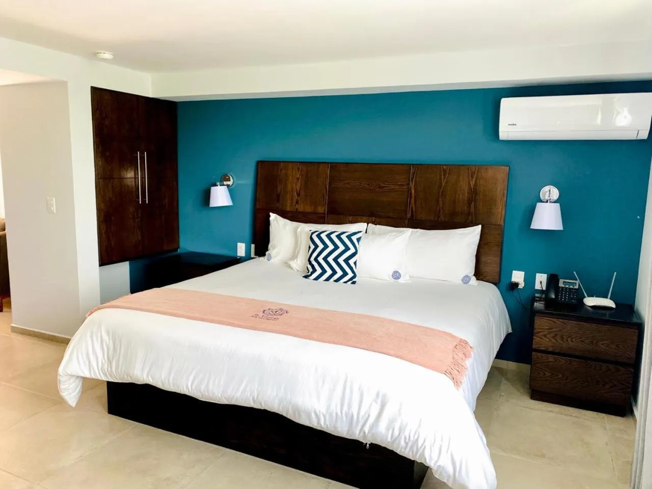 Bedroom, Bed in Saint George Hotel - Spa & Temazcal