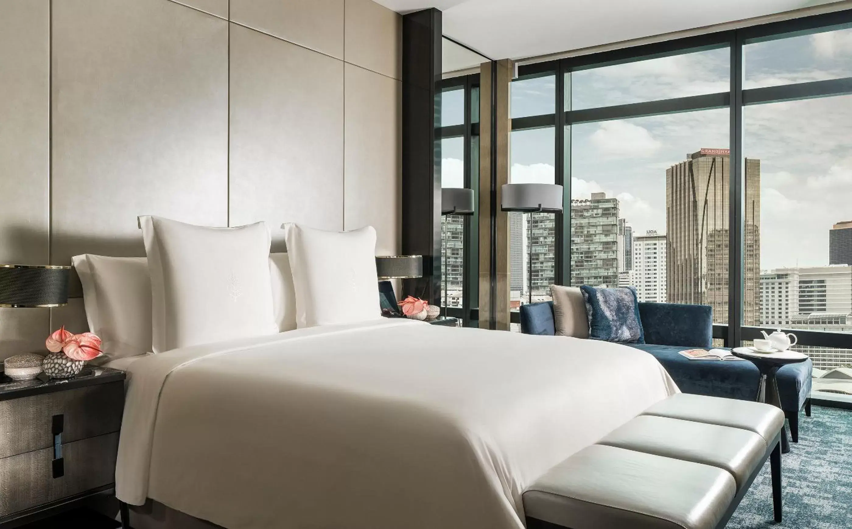 Two Bedroom Park - View Apartment in Four Seasons Hotel Kuala Lumpur Two Bedroom Park - View Apartment in Four Seasons Hotel Kuala Lumpur