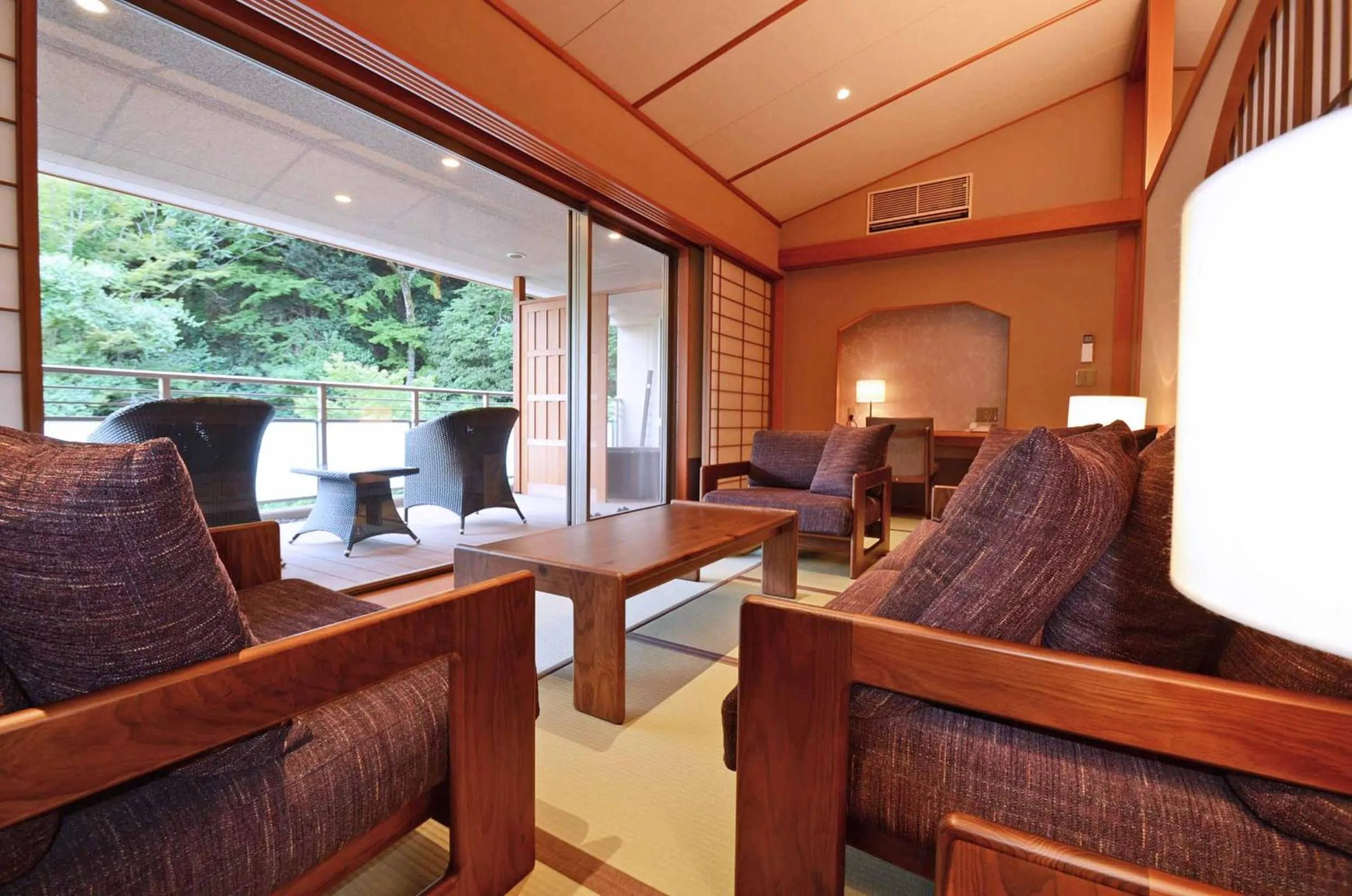 Photo of the whole room in Okuno Hosomichi