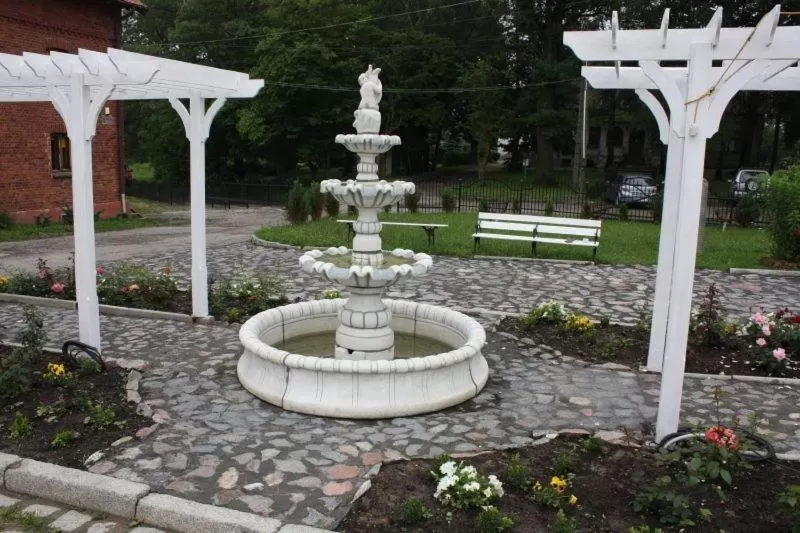 Restaurant/places to eat in Zajazd Eljan-Centrum Noclegowe