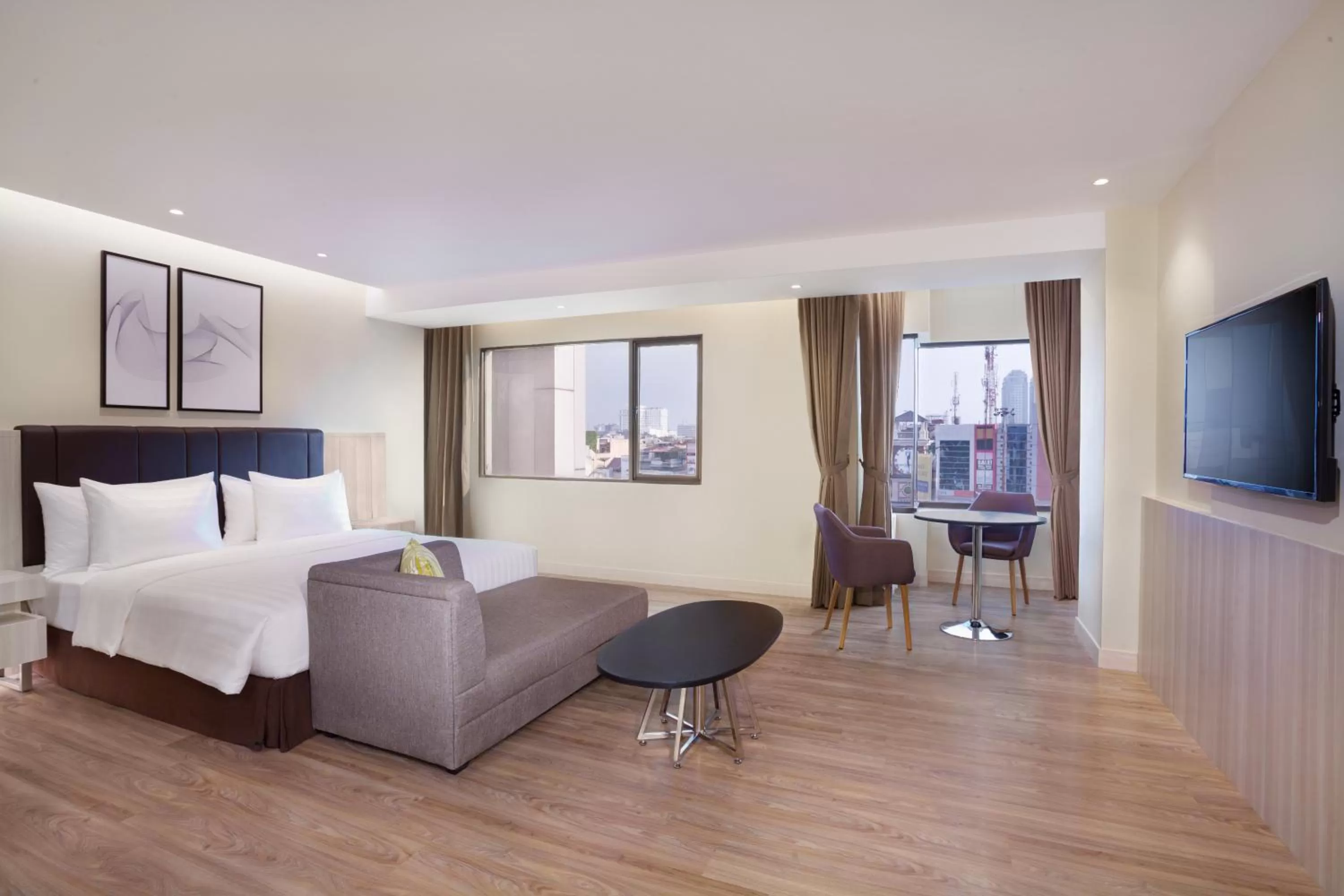 Bedroom, Bed in AIHO Hotel Medan