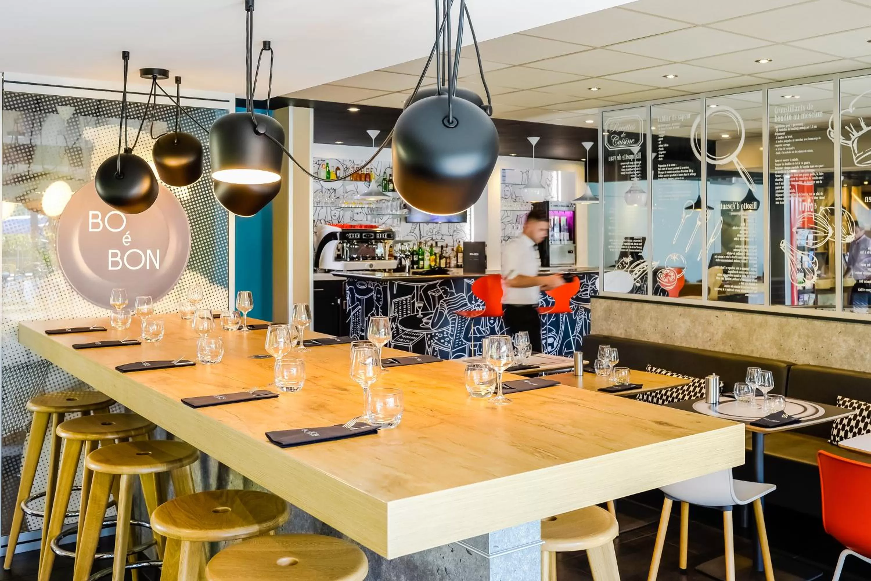 Restaurant/places to eat in Ibis Roanne Le Coteau Hotel Restaurant