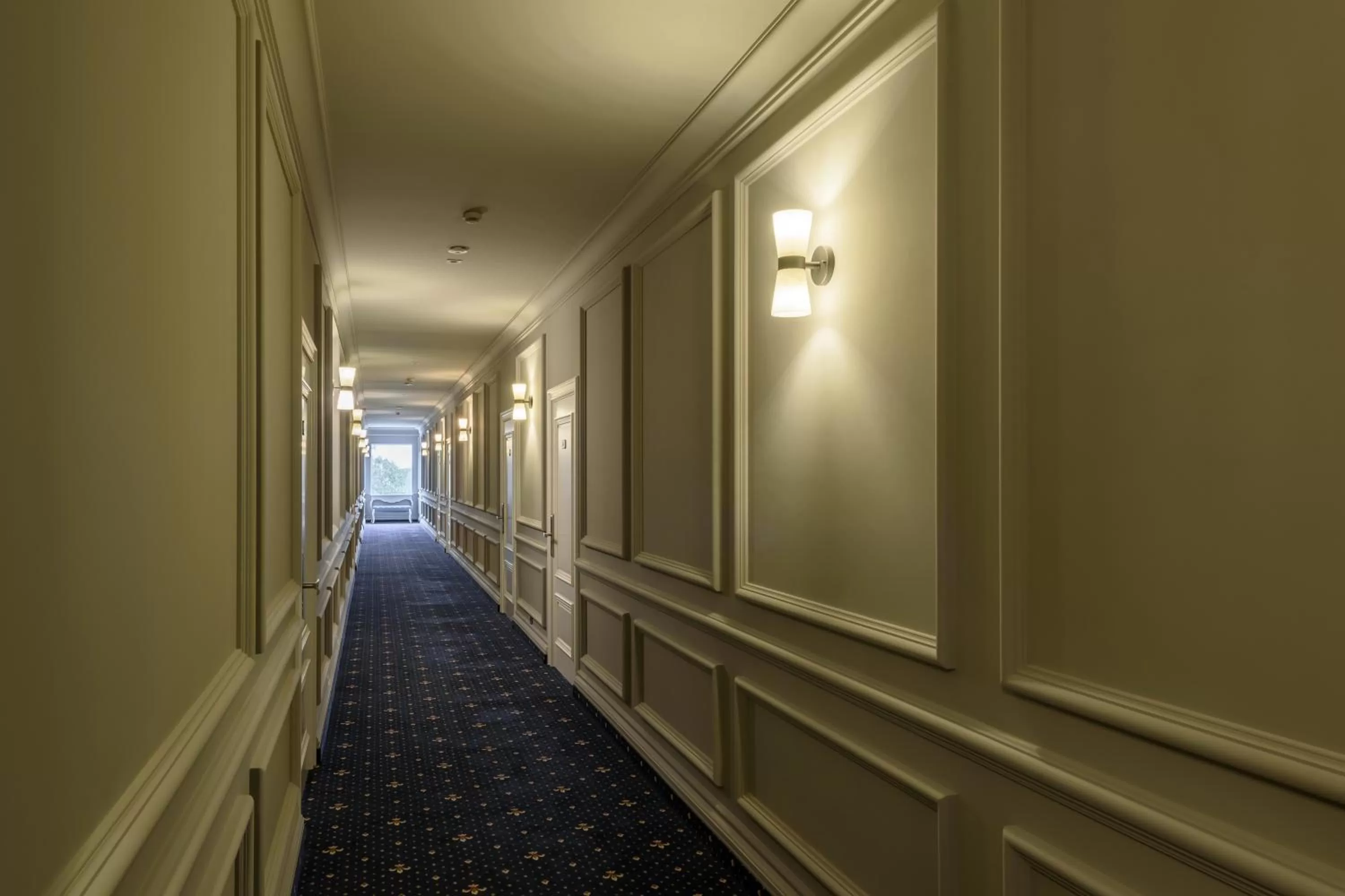 Area and facilities in Grand Royal