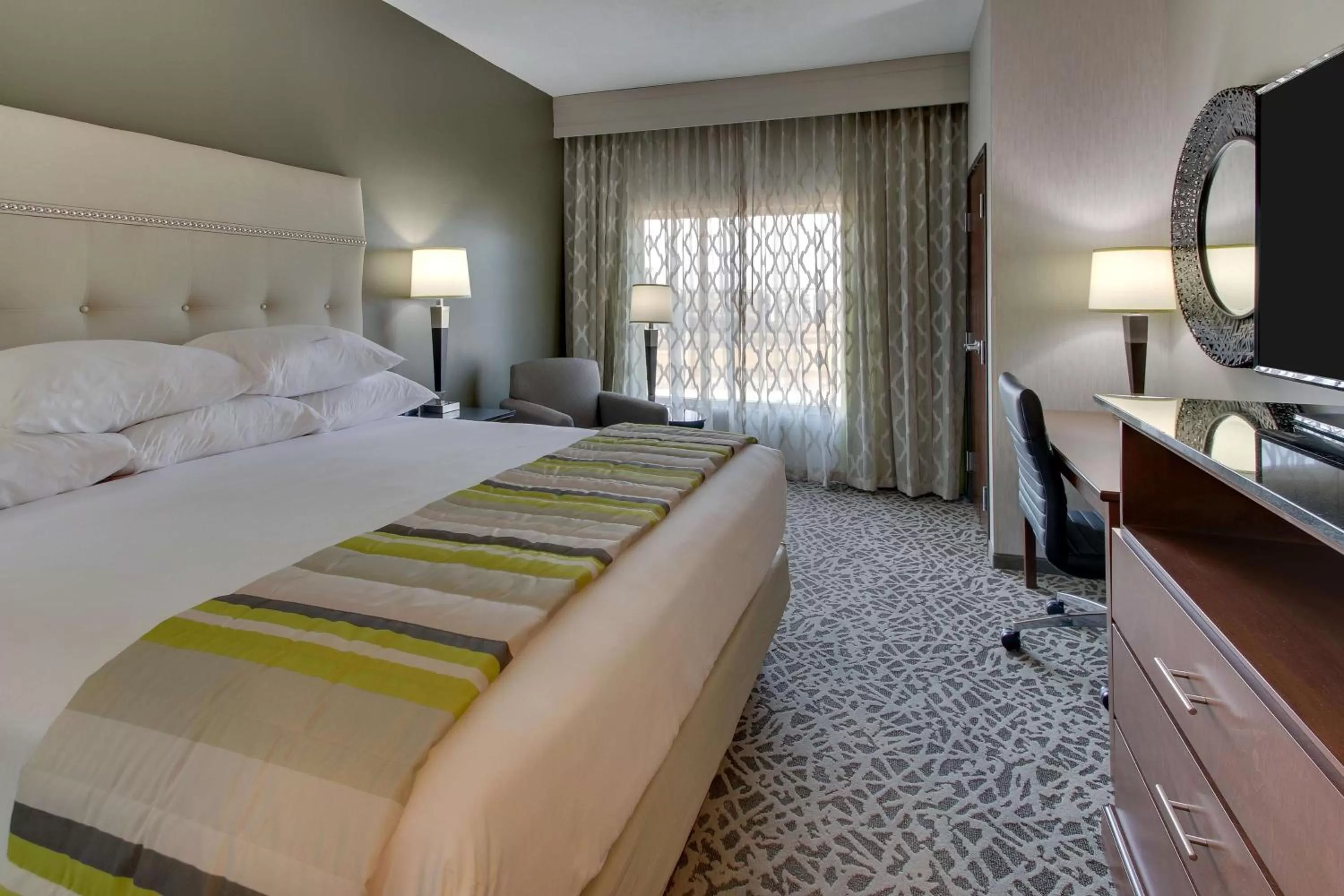 Superior King Room - Hearing Accessible, Shower in Drury Inn & Suites Columbus Polaris