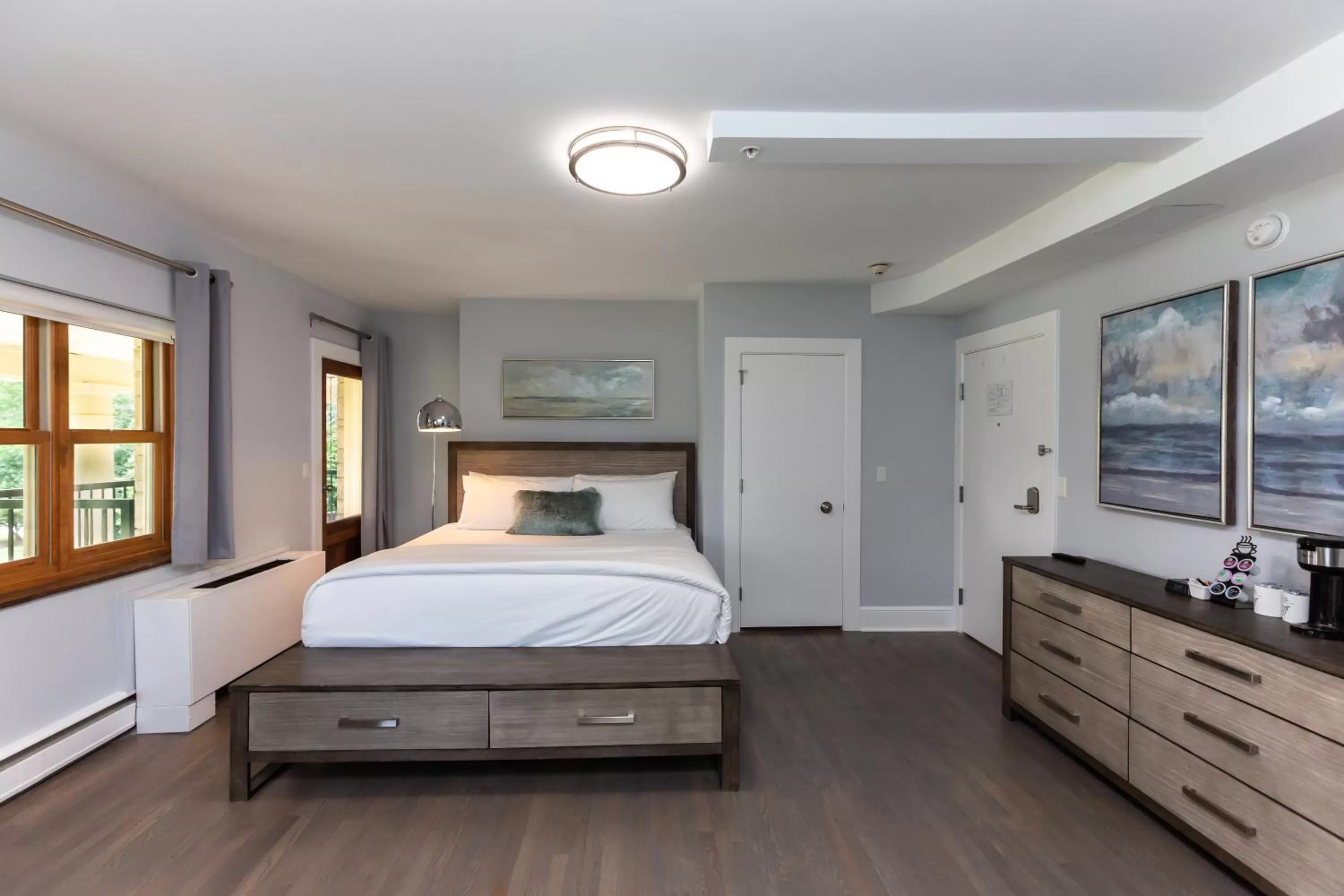 Bed in SKYLARANNA Resort & SPA