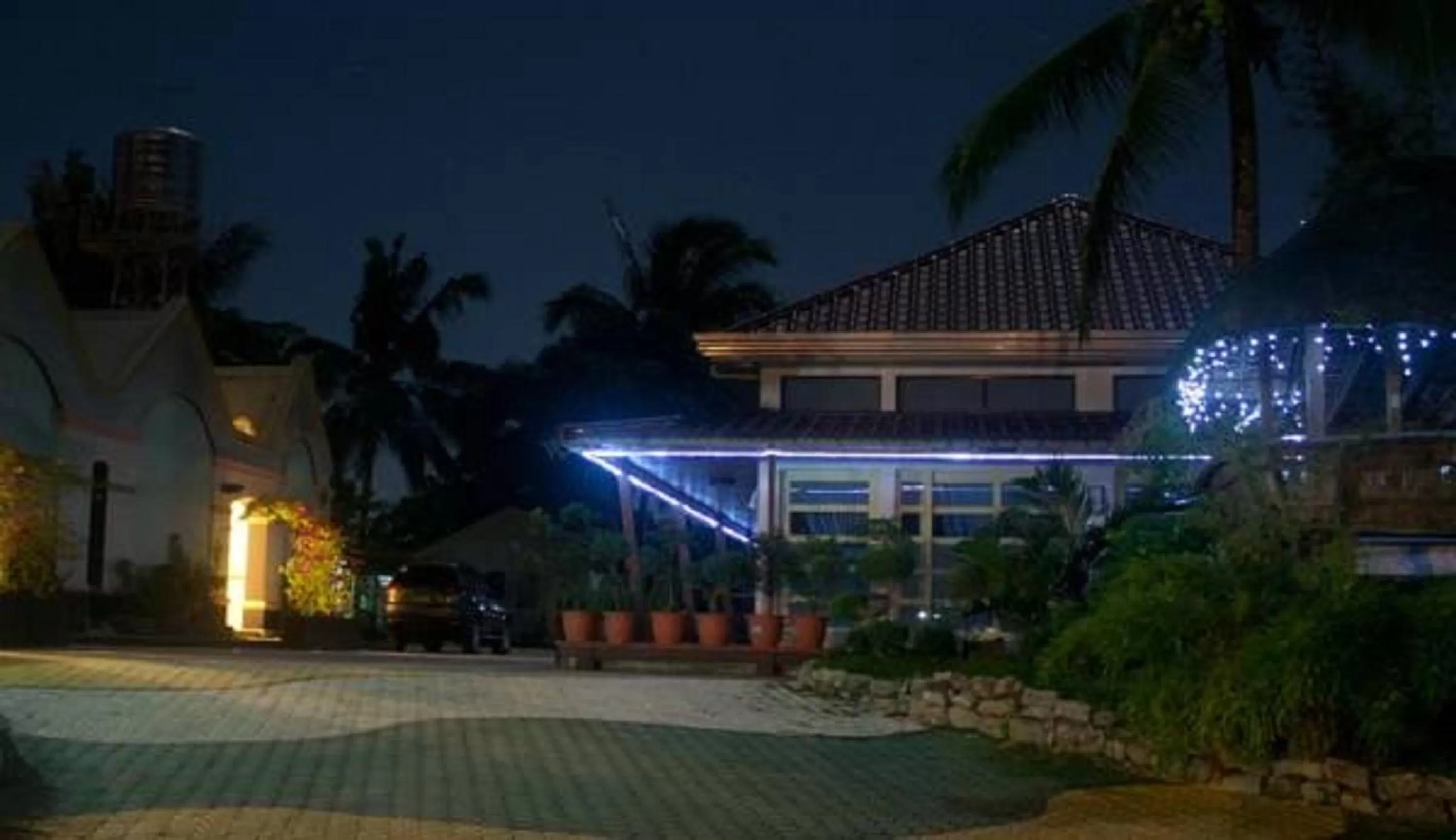 Facade/entrance in Zillion Pavilion Family & Business Hotel