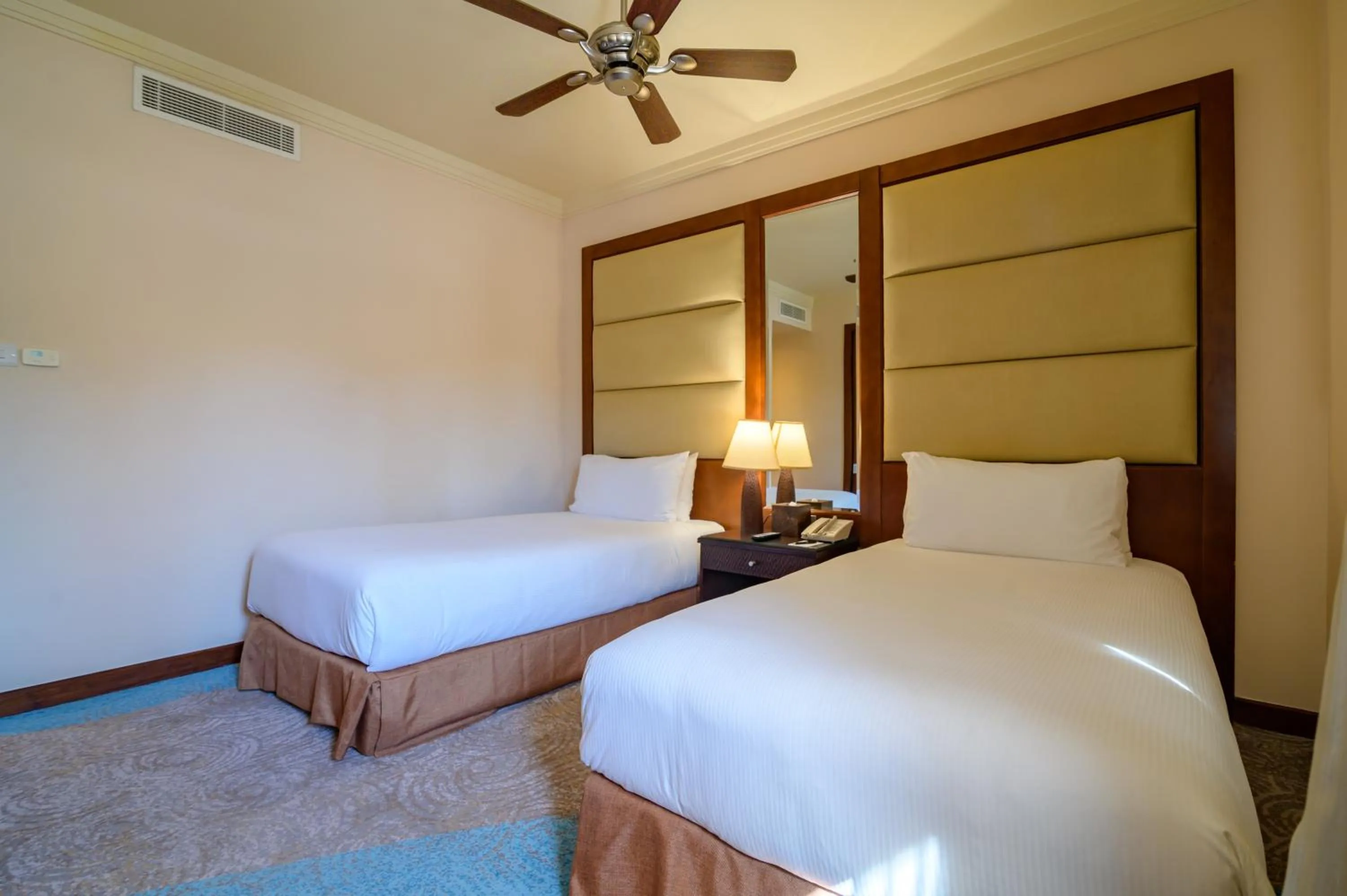 Bedroom, Bed in Danat Jebel Dhanna Resort