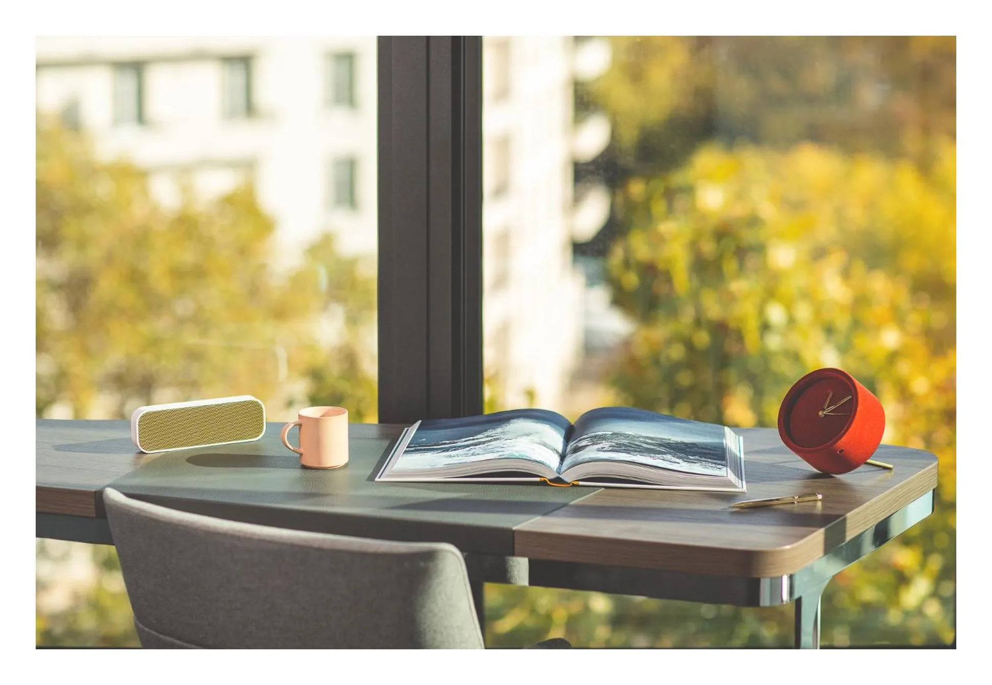Seating area in Novotel Paris Porte Versailles