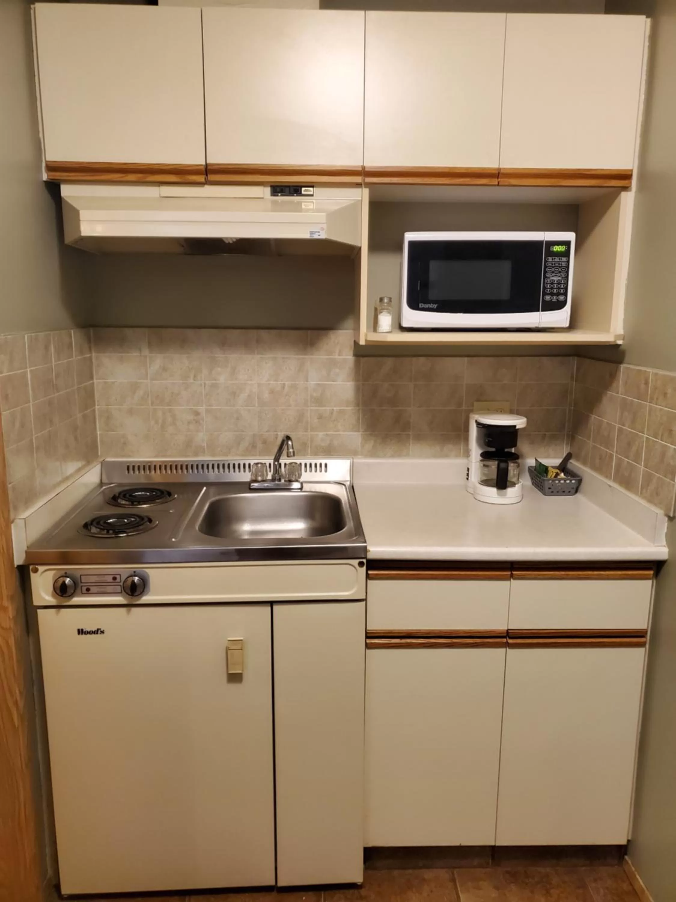Kitchen or kitchenette in Stars Inn - Motel