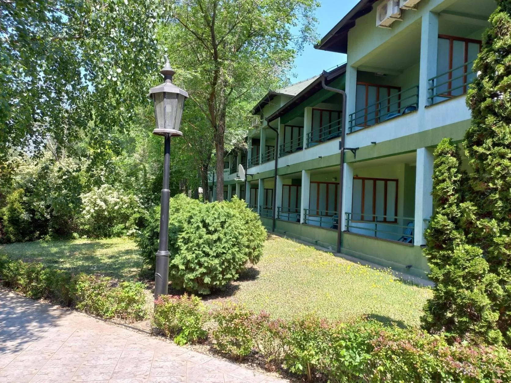 Property building in Garni Lupus prenoćište