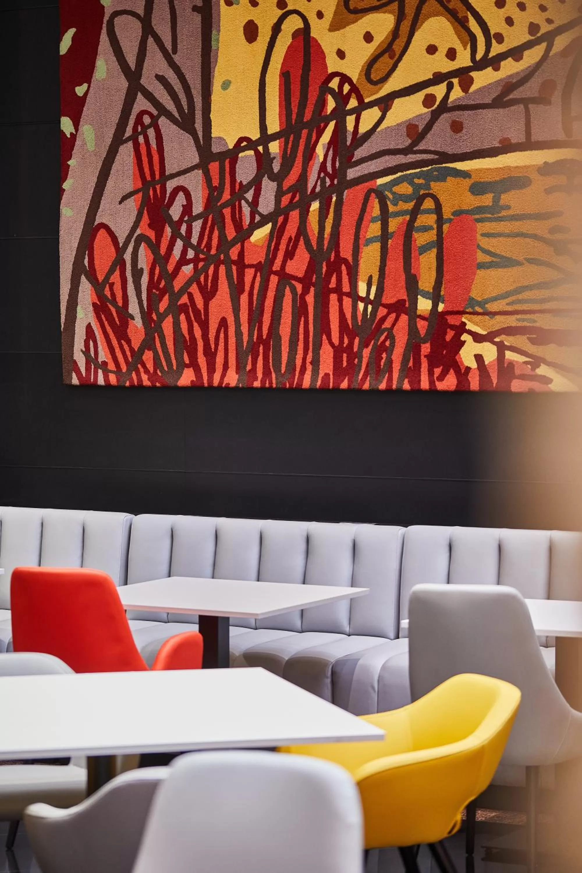 Lobby or reception in Silken Puerta Madrid