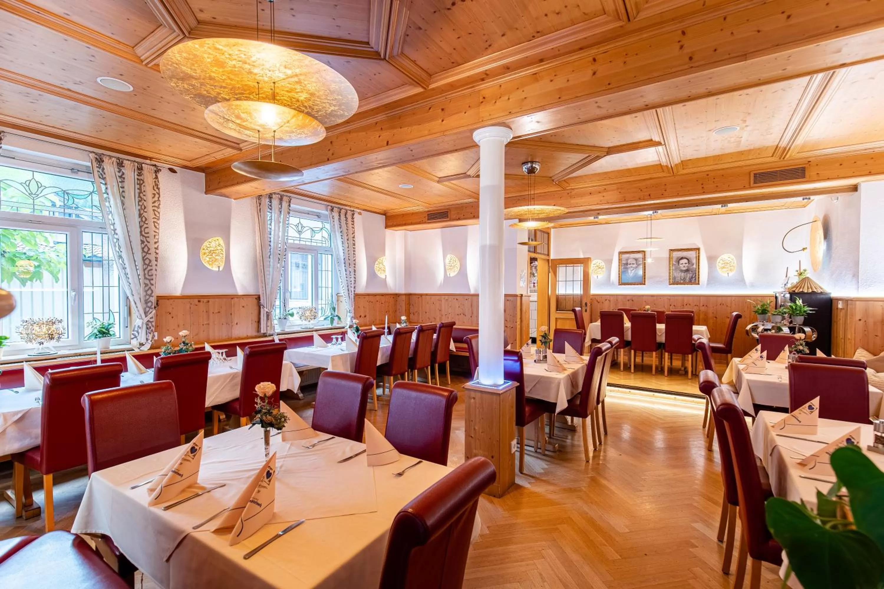 Restaurant/places to eat in Hotel-Gasthof Hüttensteinach