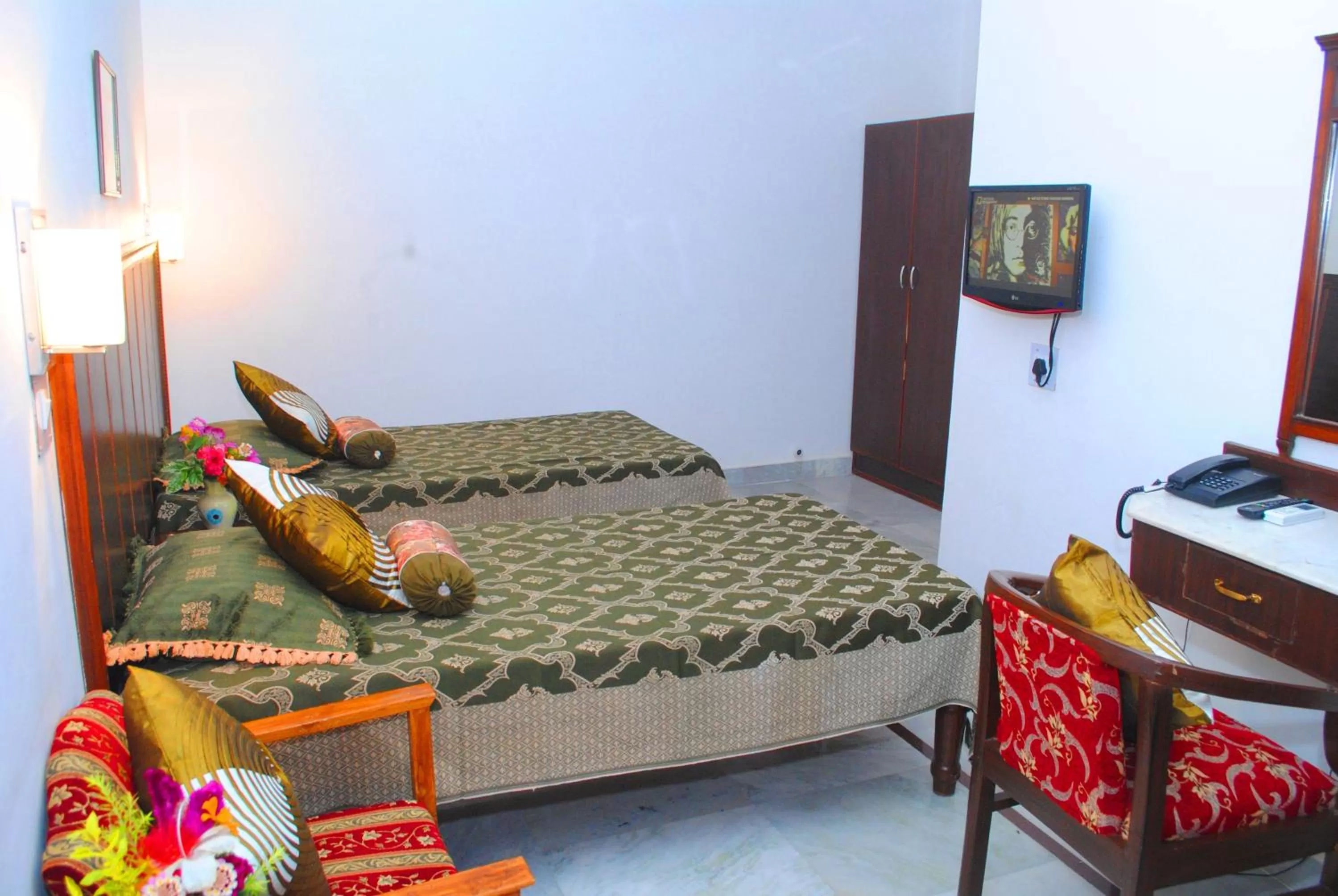 Photo of the whole room, Bed in Hotel Harmony