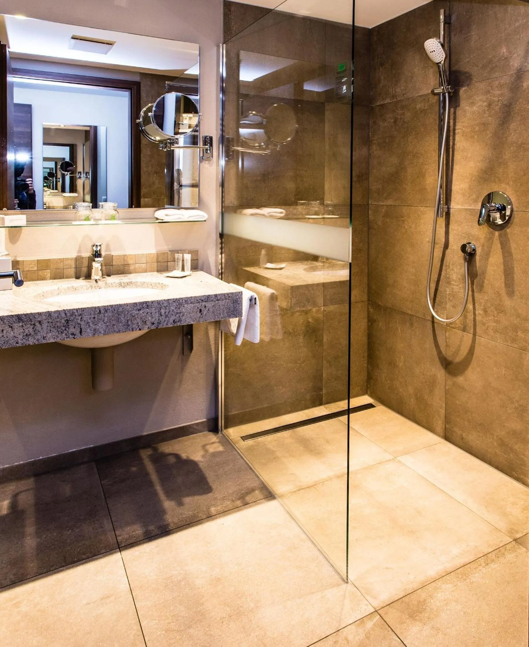 Bathroom in Landhotel Gottinger