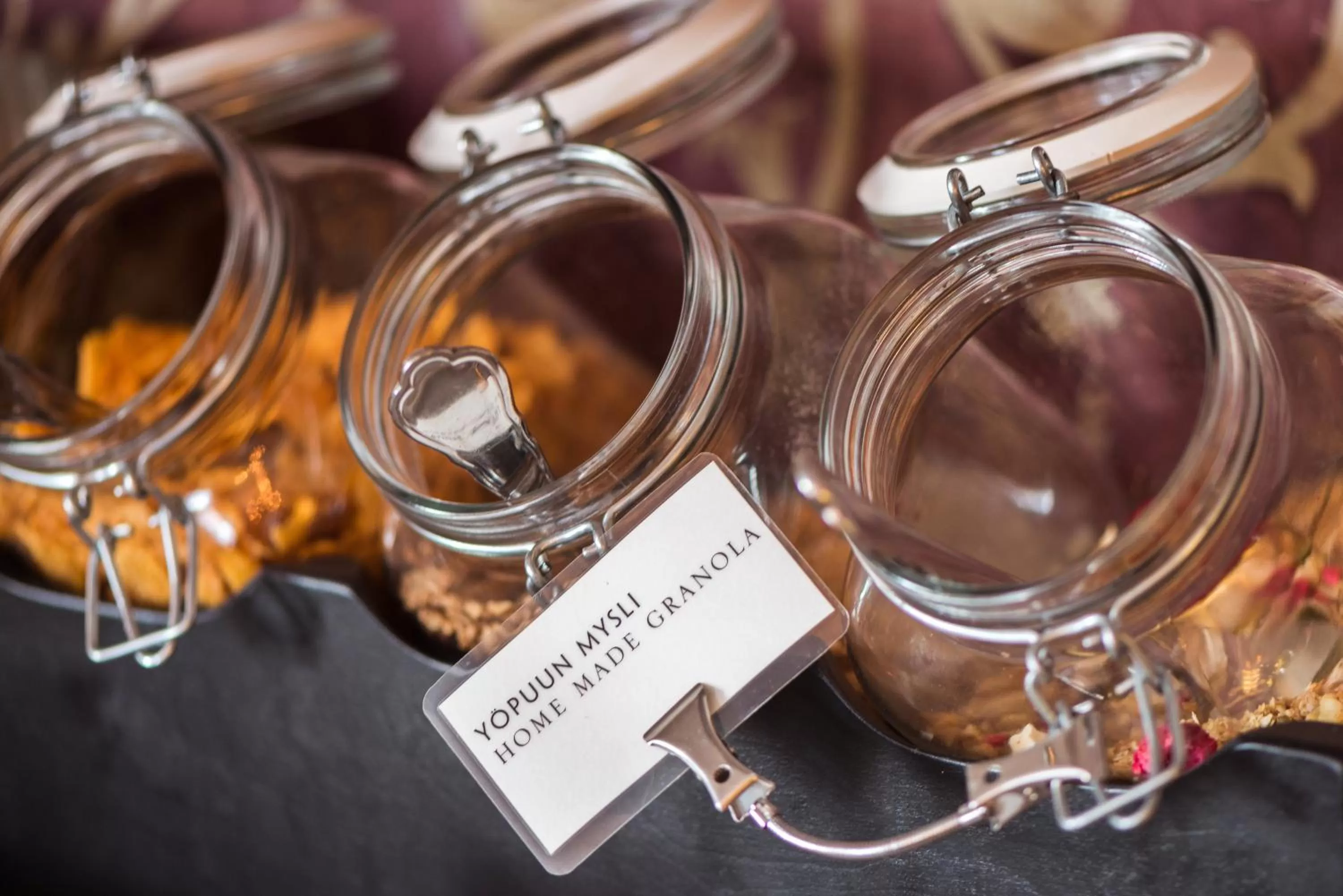 Buffet breakfast in Boutique Hotel Yöpuu