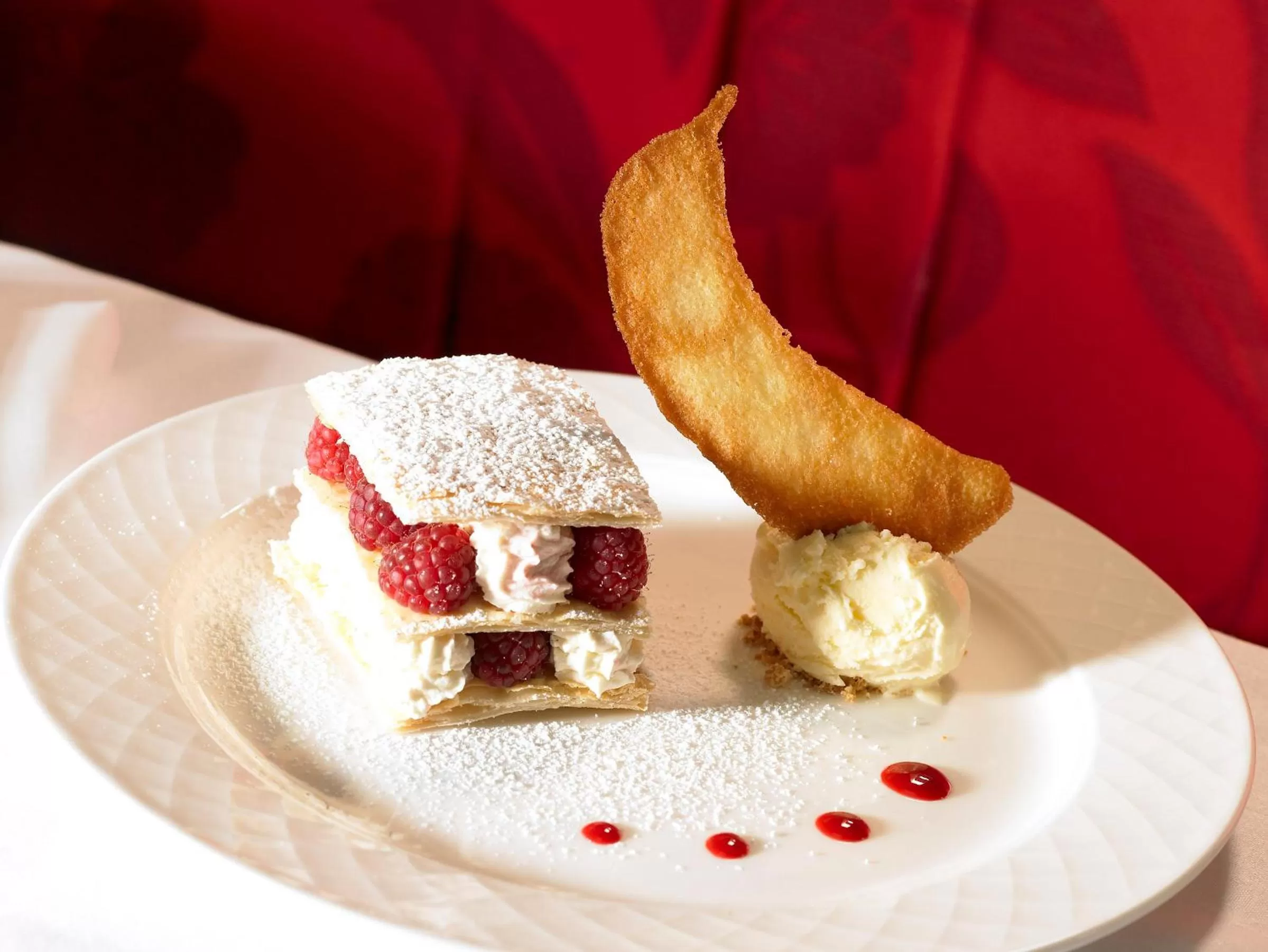 Food and drinks in Castlecourt Hotel, Spa & Leisure