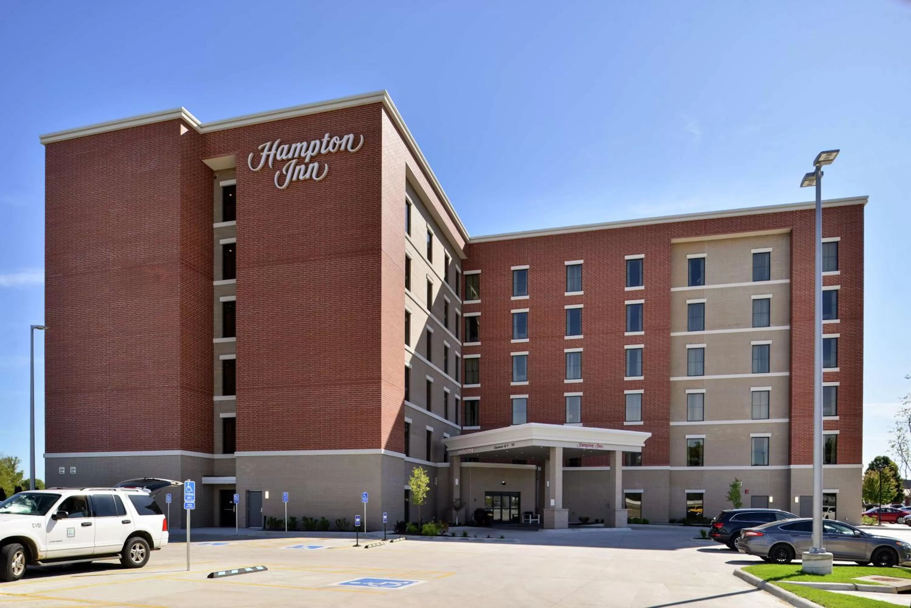 Property building in Hampton Inn Cedar Falls Downtown, Ia