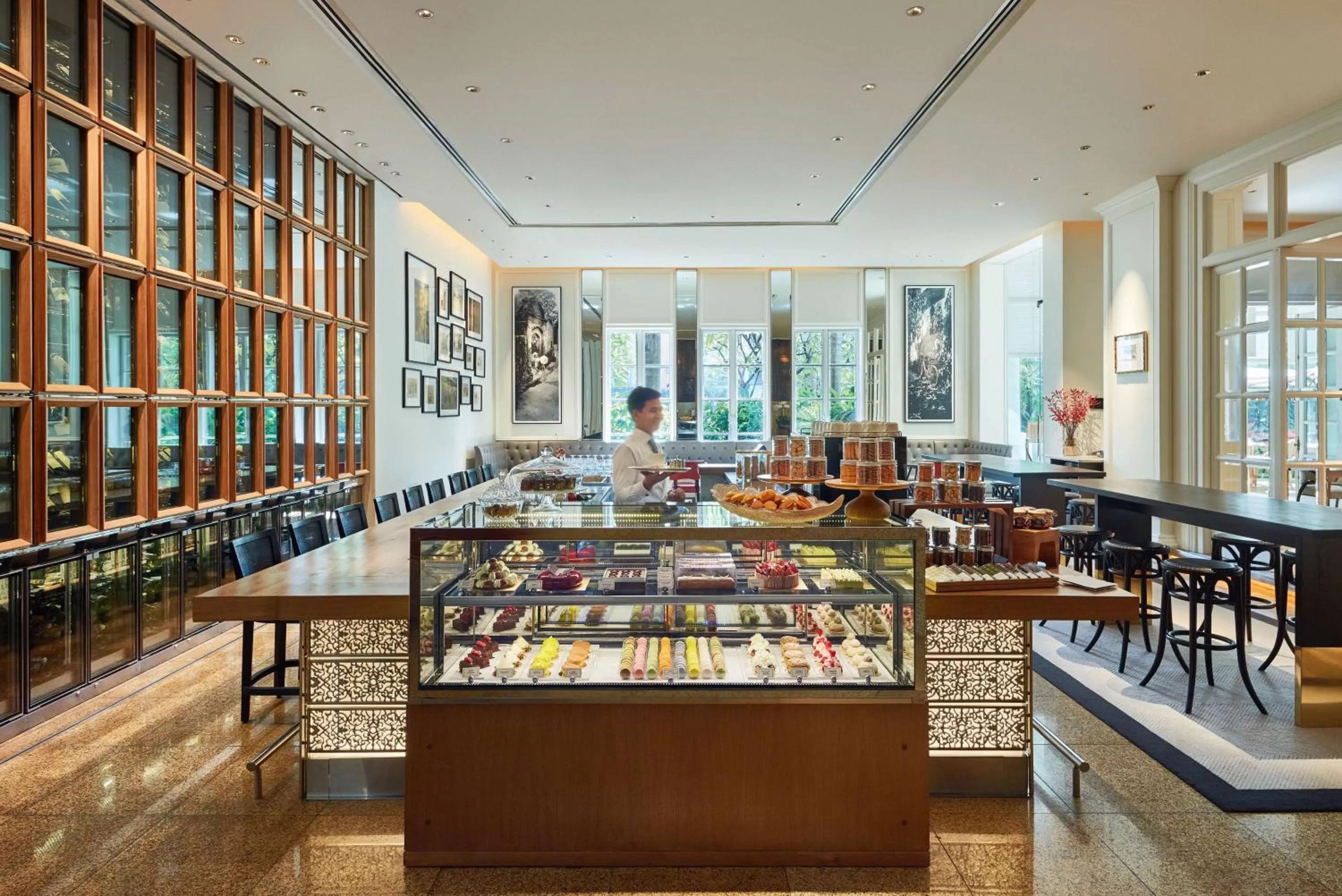 Restaurant/places to eat in Park Hyatt Saigon