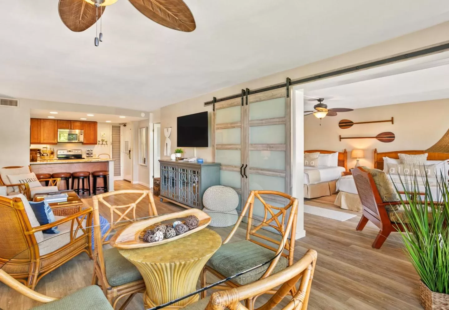 Living room, Dining Area in Aston Maui Kaanapali Villas