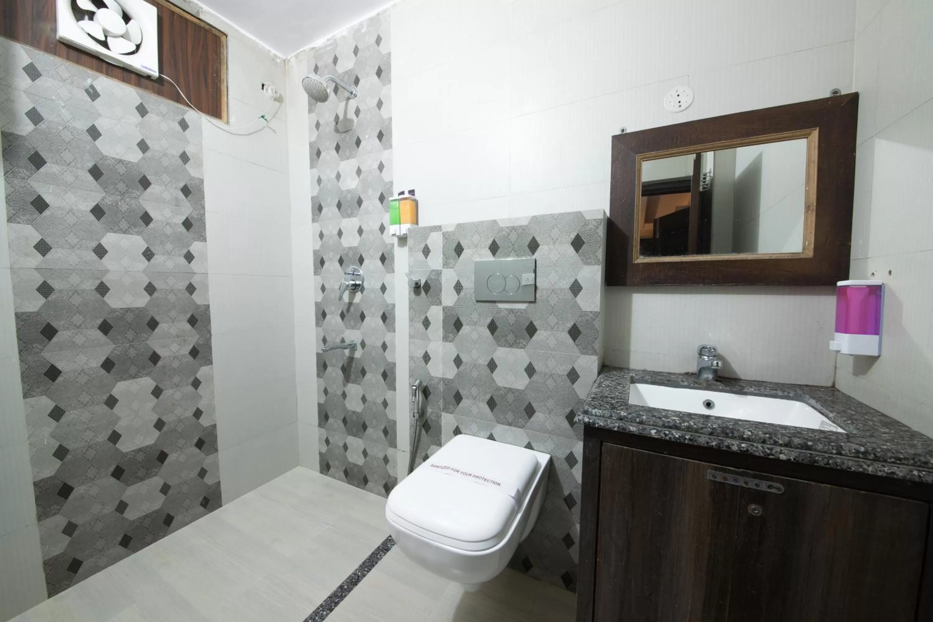 Shower, Bathroom in Grey Castle - Hotel Near Haridwar Railway station