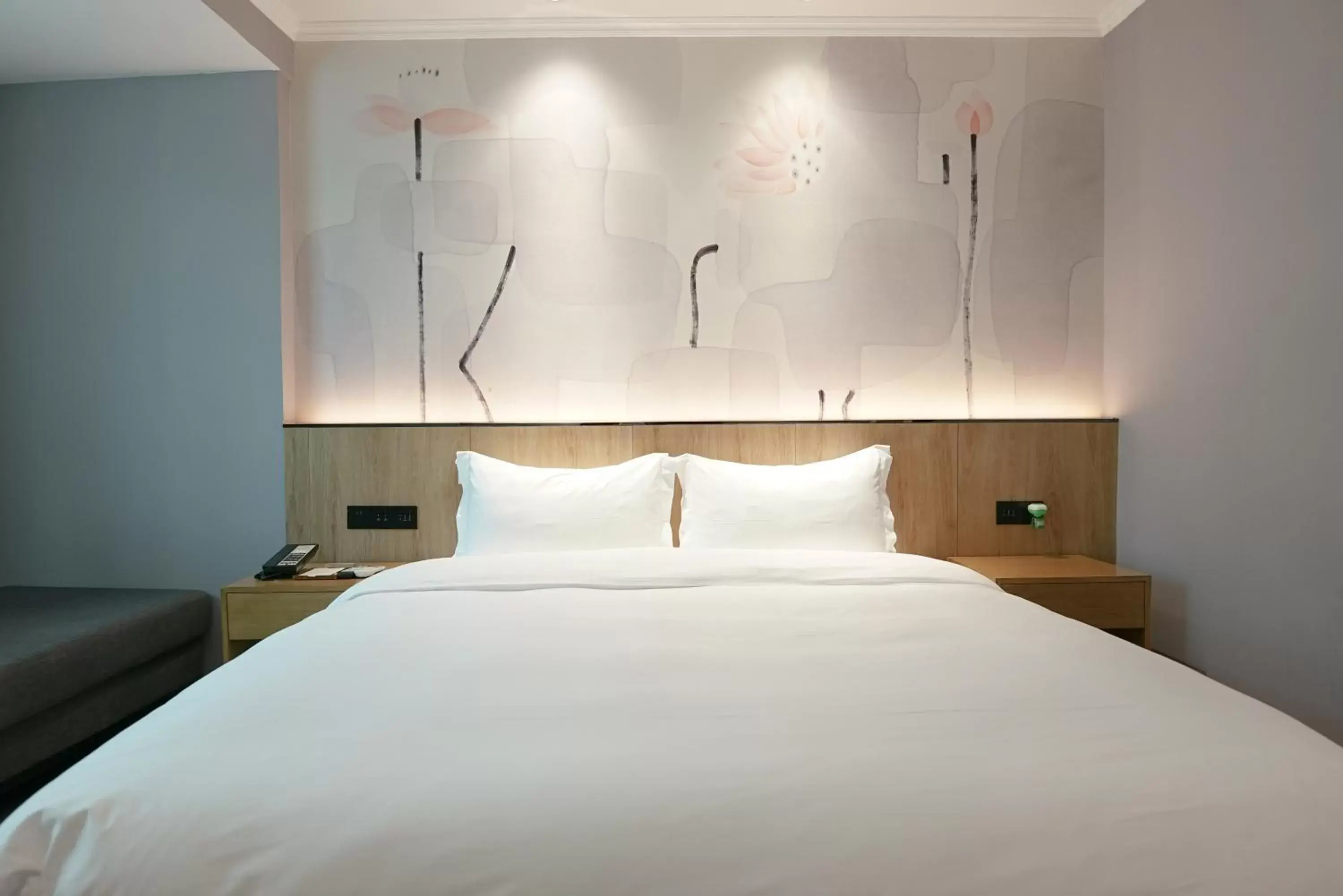 Standard Queen Room in Paco Hotel Datang Metro Guangzhou-Free Shuttle Bus For Canton Fair Standard Queen Room in Paco Hotel Datang Metro Guangzhou-Free Shuttle Bus For Canton Fair