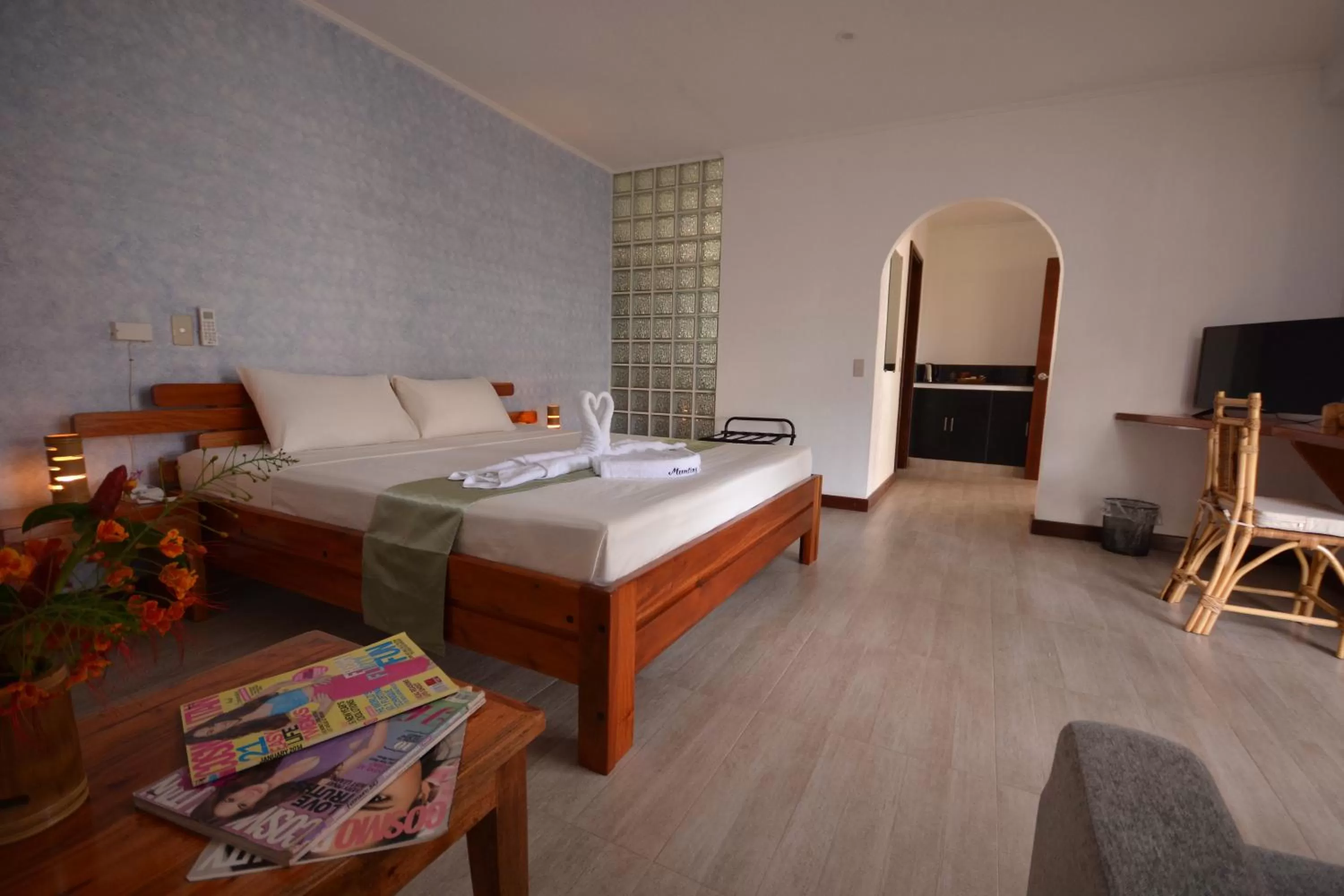 Photo of the whole room, Bed in Munting Paraiso