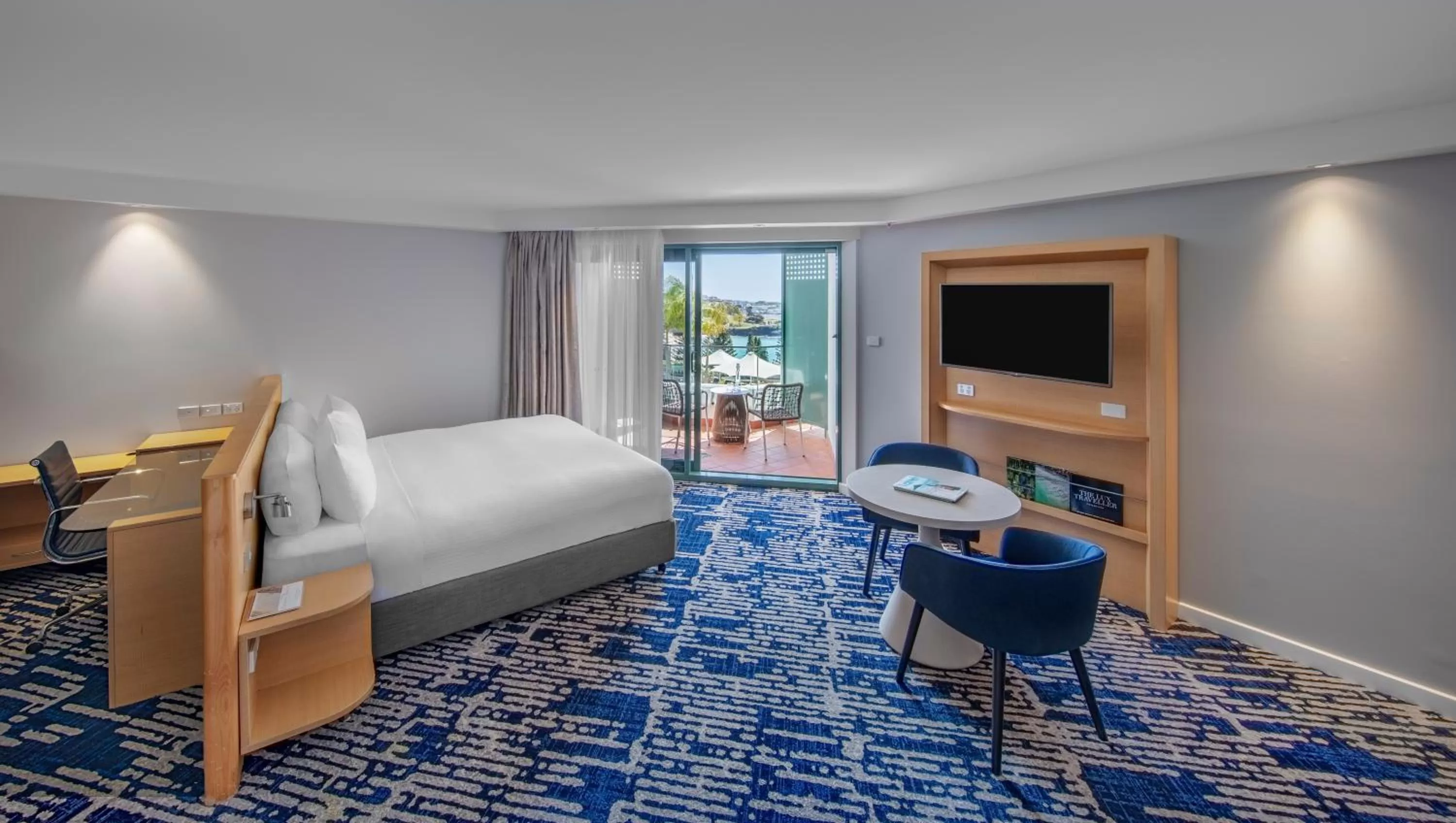 Living room, Bed in Crowne Plaza Sydney Coogee Beach by IHG