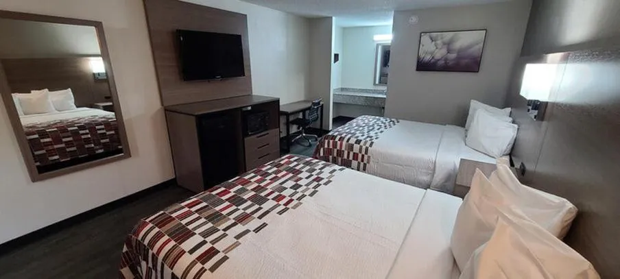 Deluxe Room with Two Double Beds Non-Smoking in Days Inn by Wyndham Charlotte Airport North