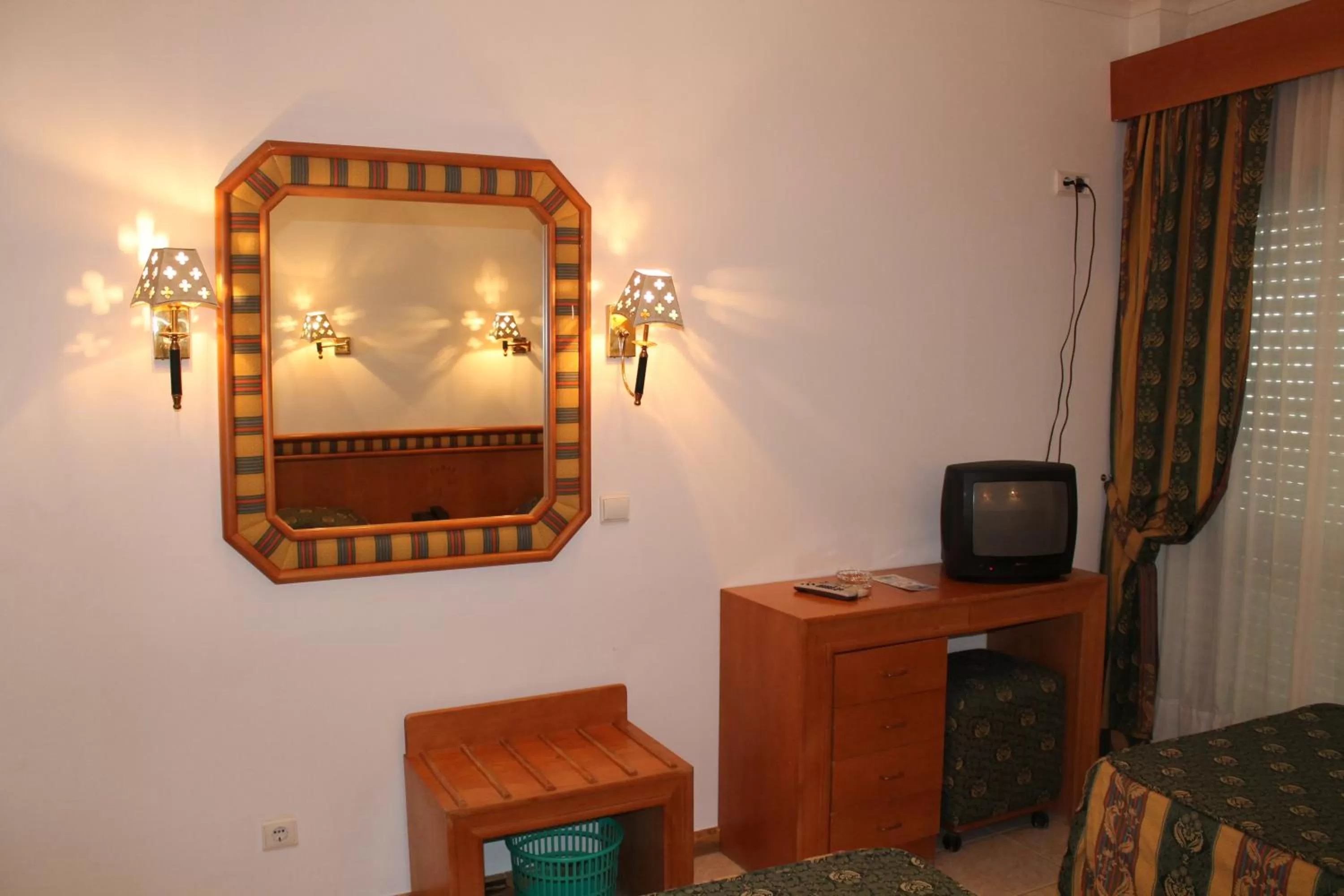 Seating area in Real Caparica Hotel