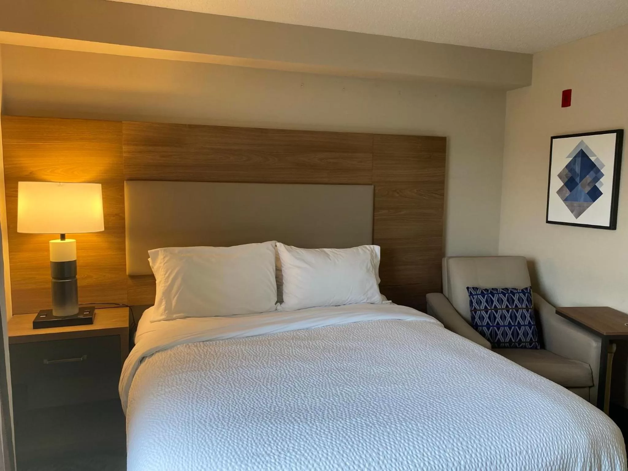 Photo of the whole room, Bed in Candlewood Suites Harrisburg I-81 Hershey Area by IHG