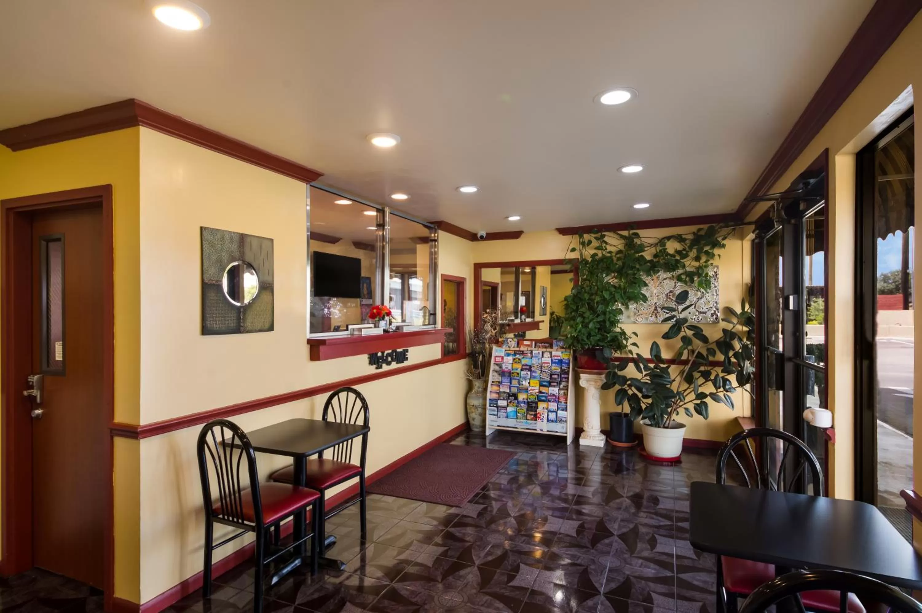 Lobby or reception in Americas Best Value Inn Buda