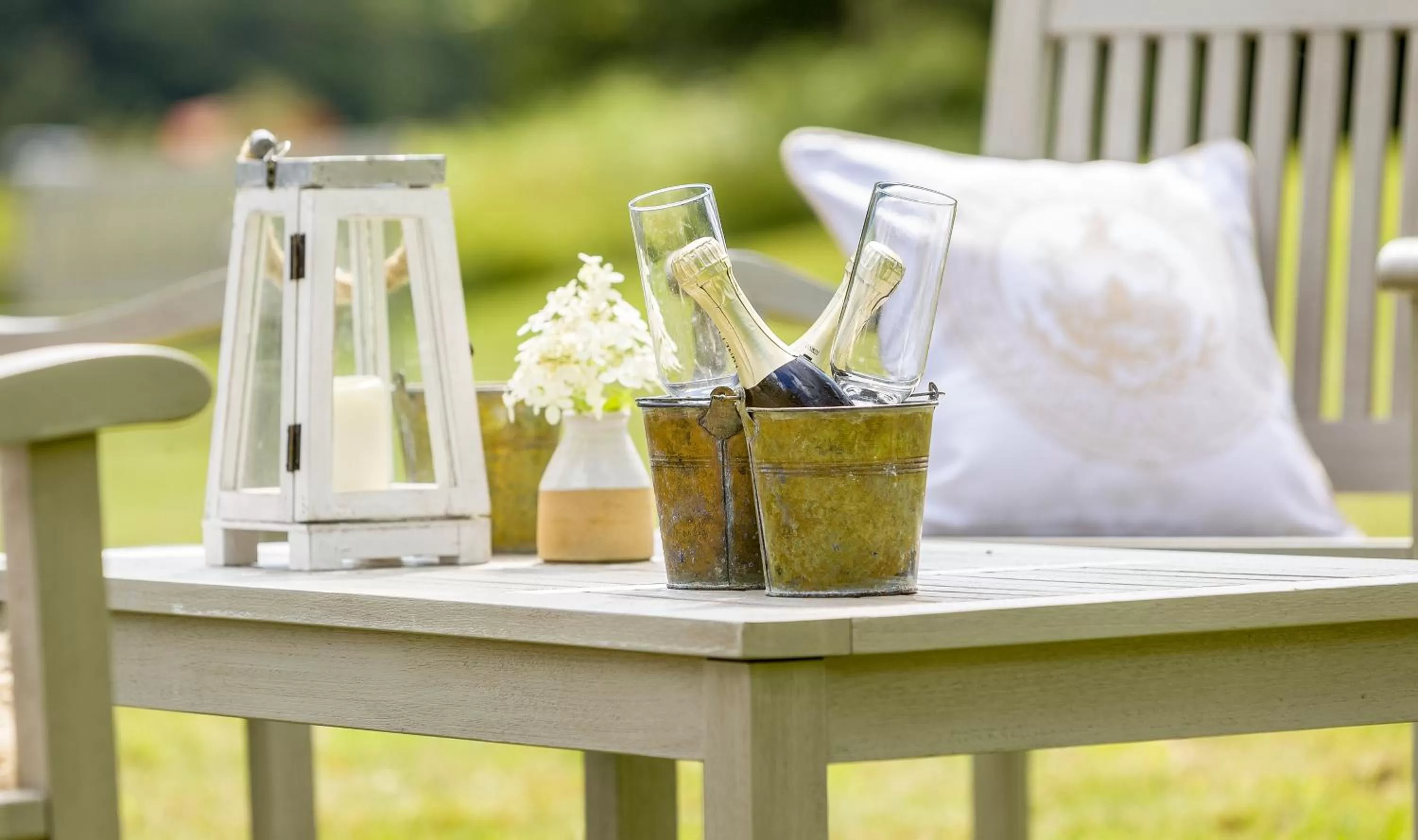 View (from property/room), Drinks in 506 On the River Inn Woodstock