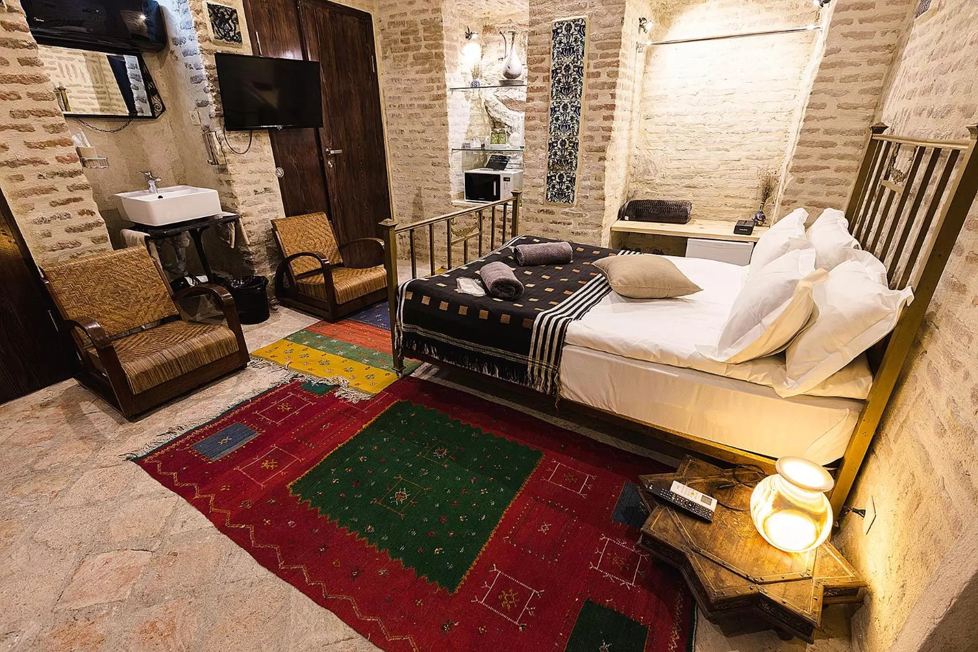 Toilet, Bed in Castle in Old Town