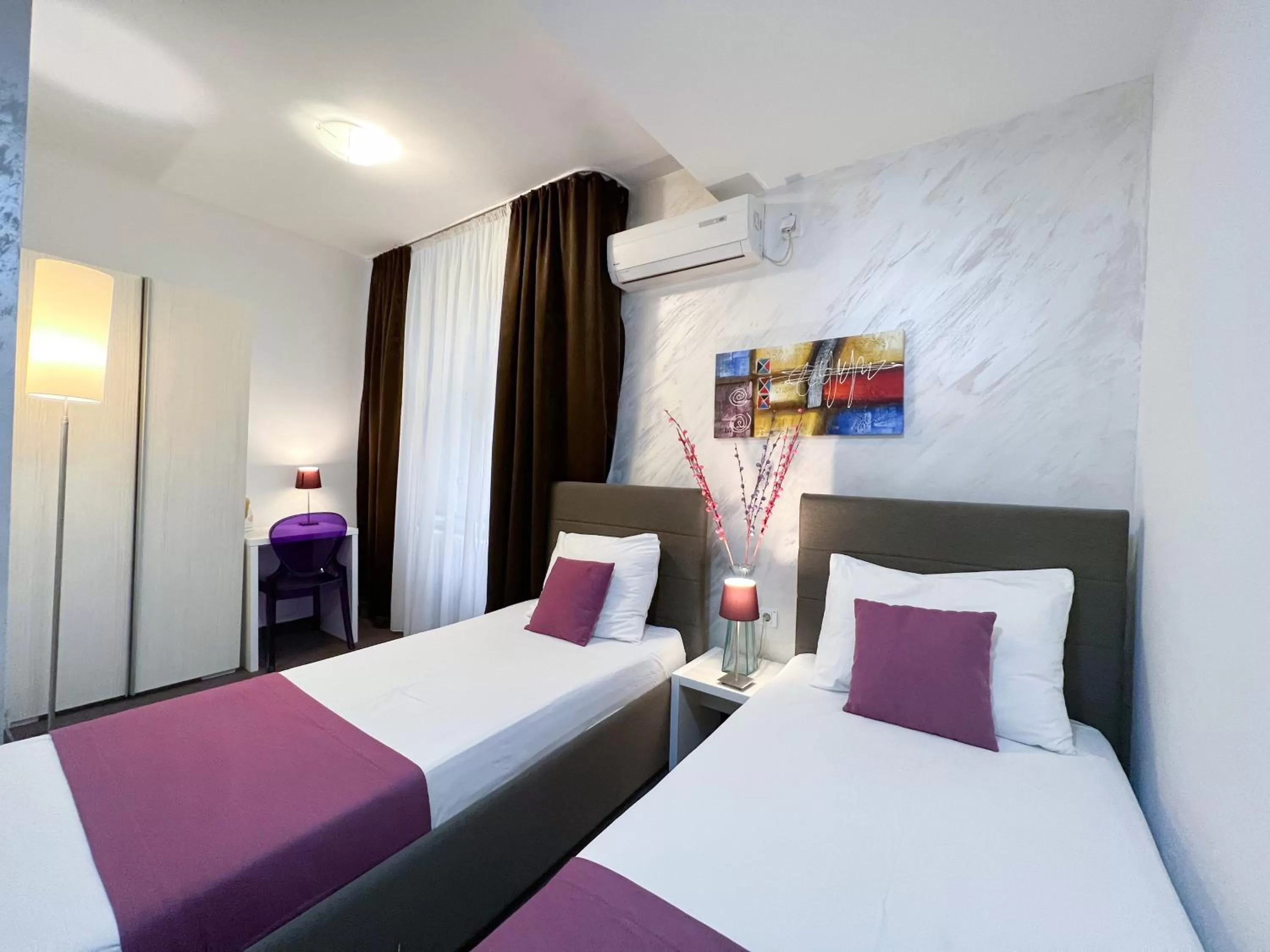 Photo of the whole room, Bed in Centar Forever