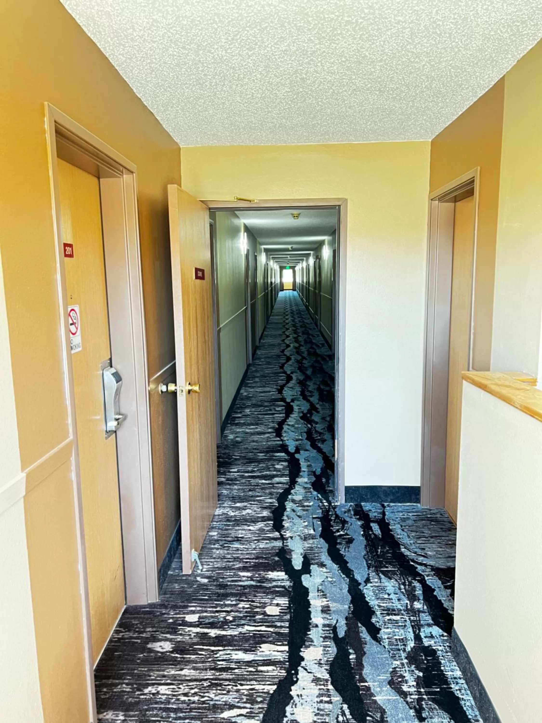 Designer Inn and Suites